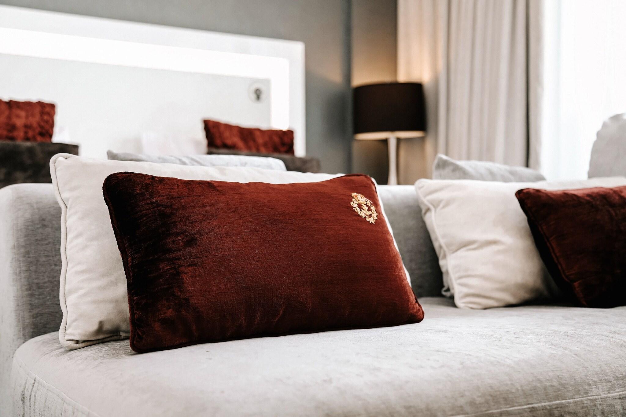 Double Superior King Bed