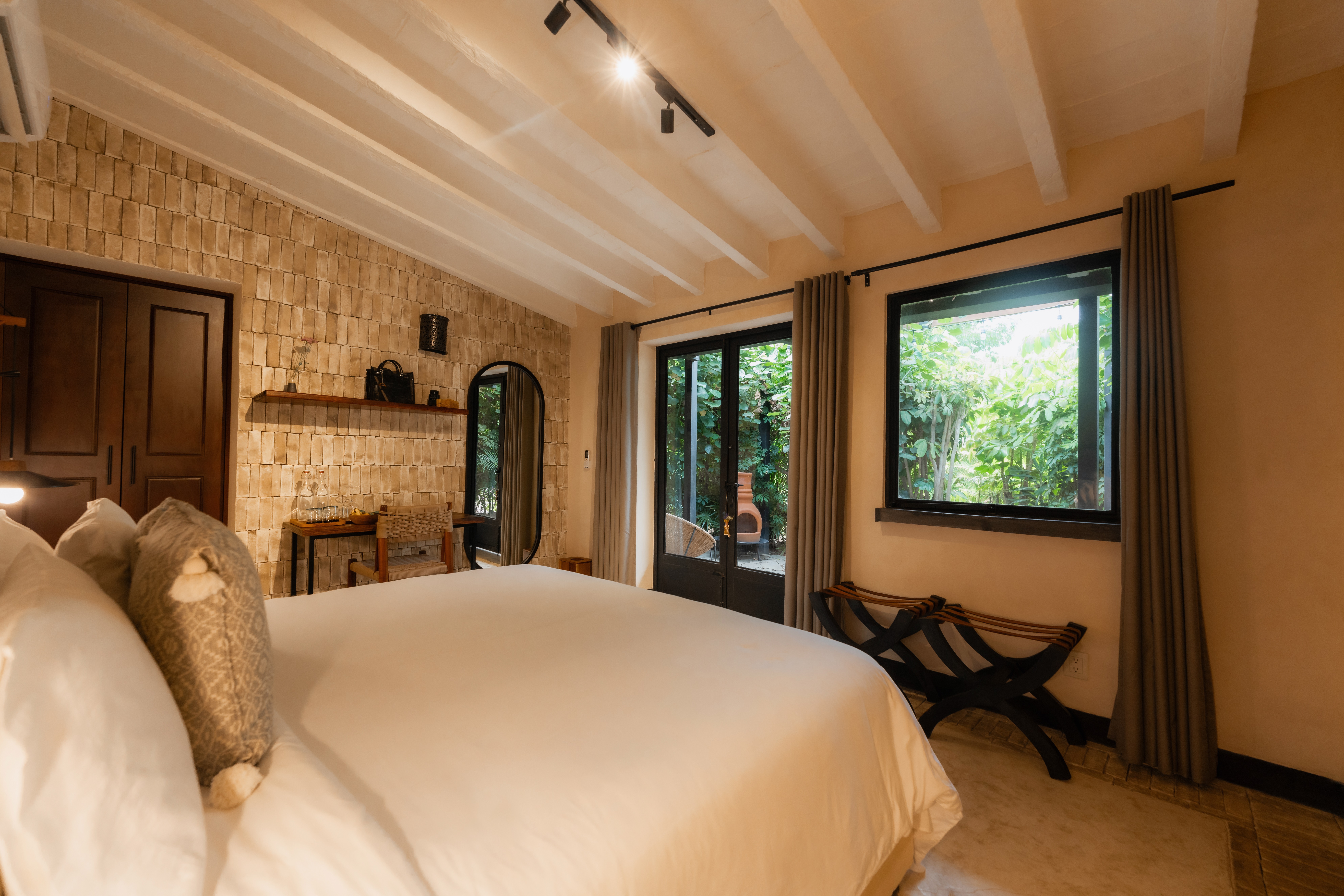 Double King Size Bed