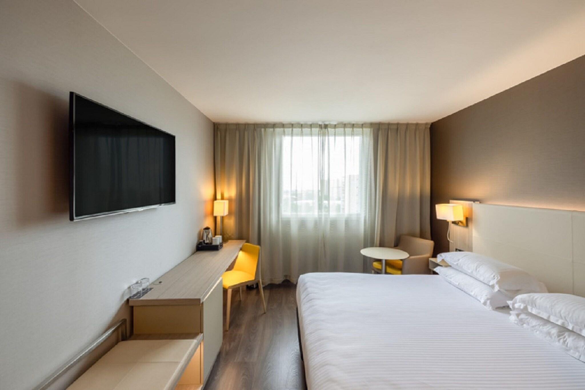 Double Superior King Bed