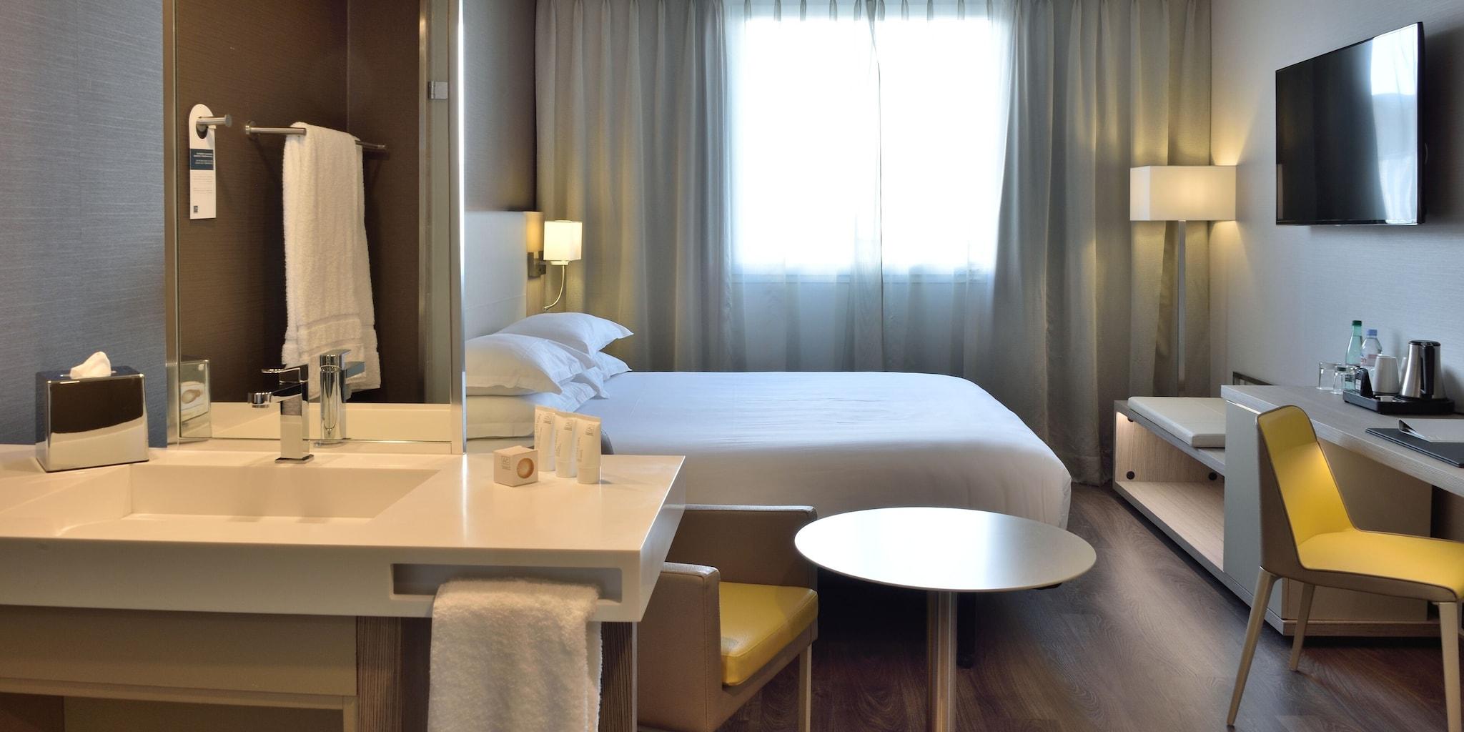 Double Classic King Bed