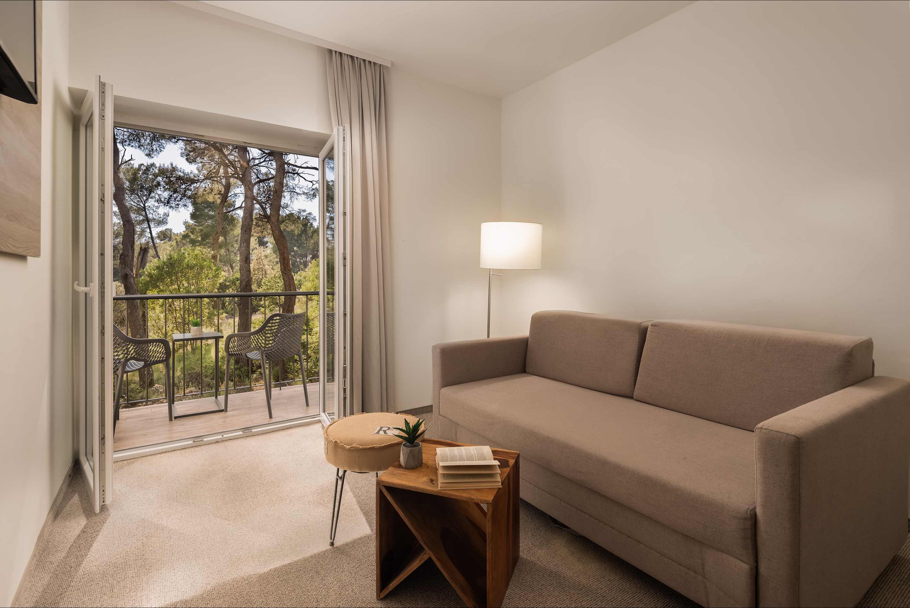 Suite Superior with Balcony