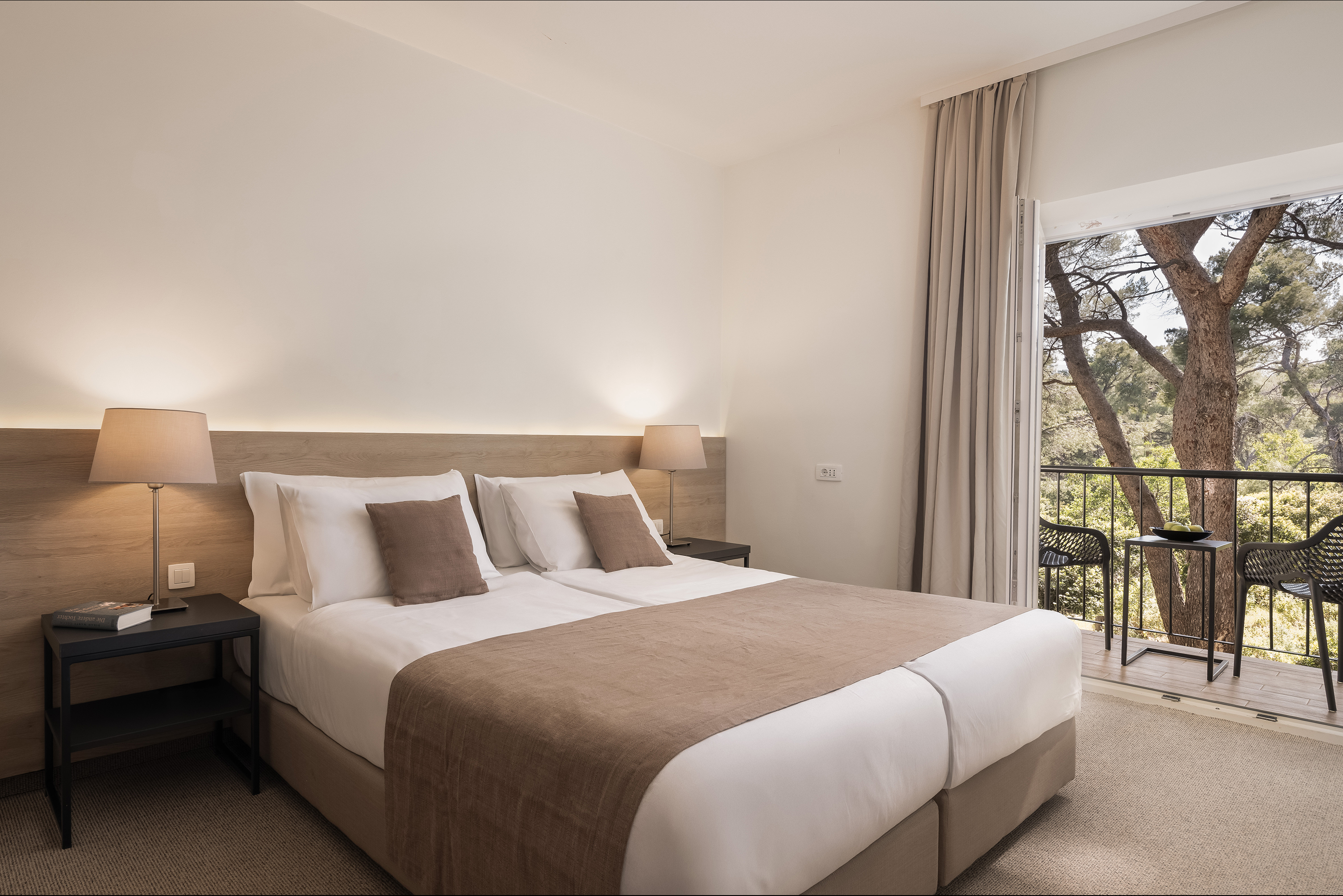 Suite Superior with Balcony