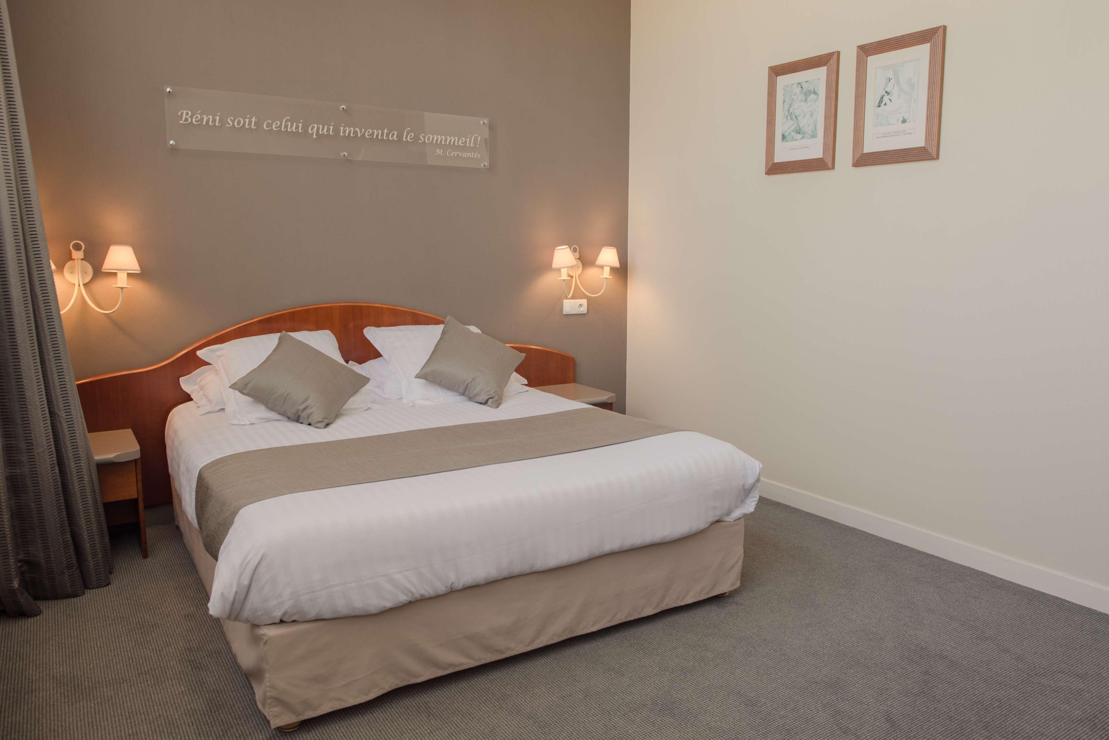 Double Queen Bed Non Smoking