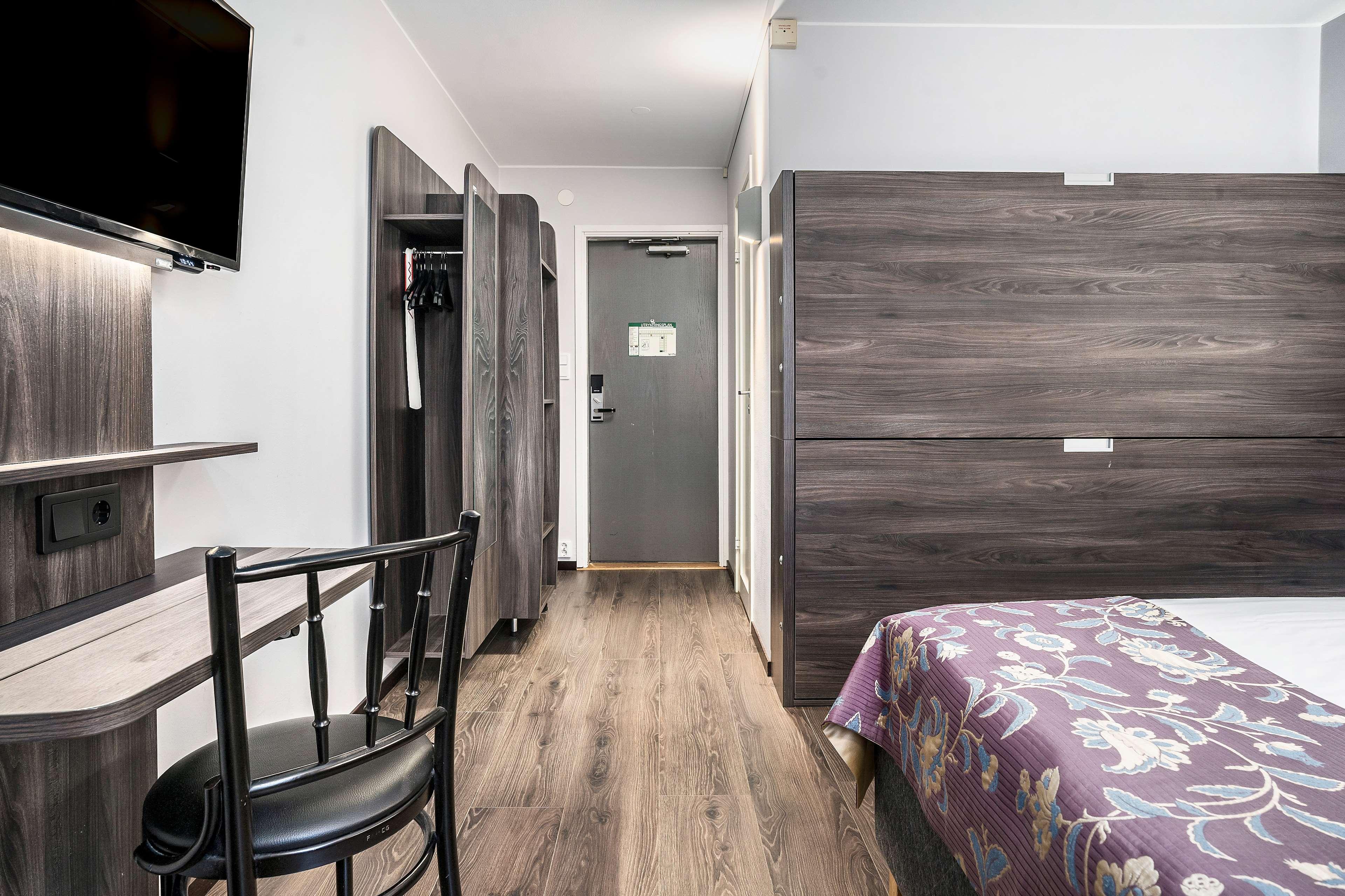 Family Room Capacity 4