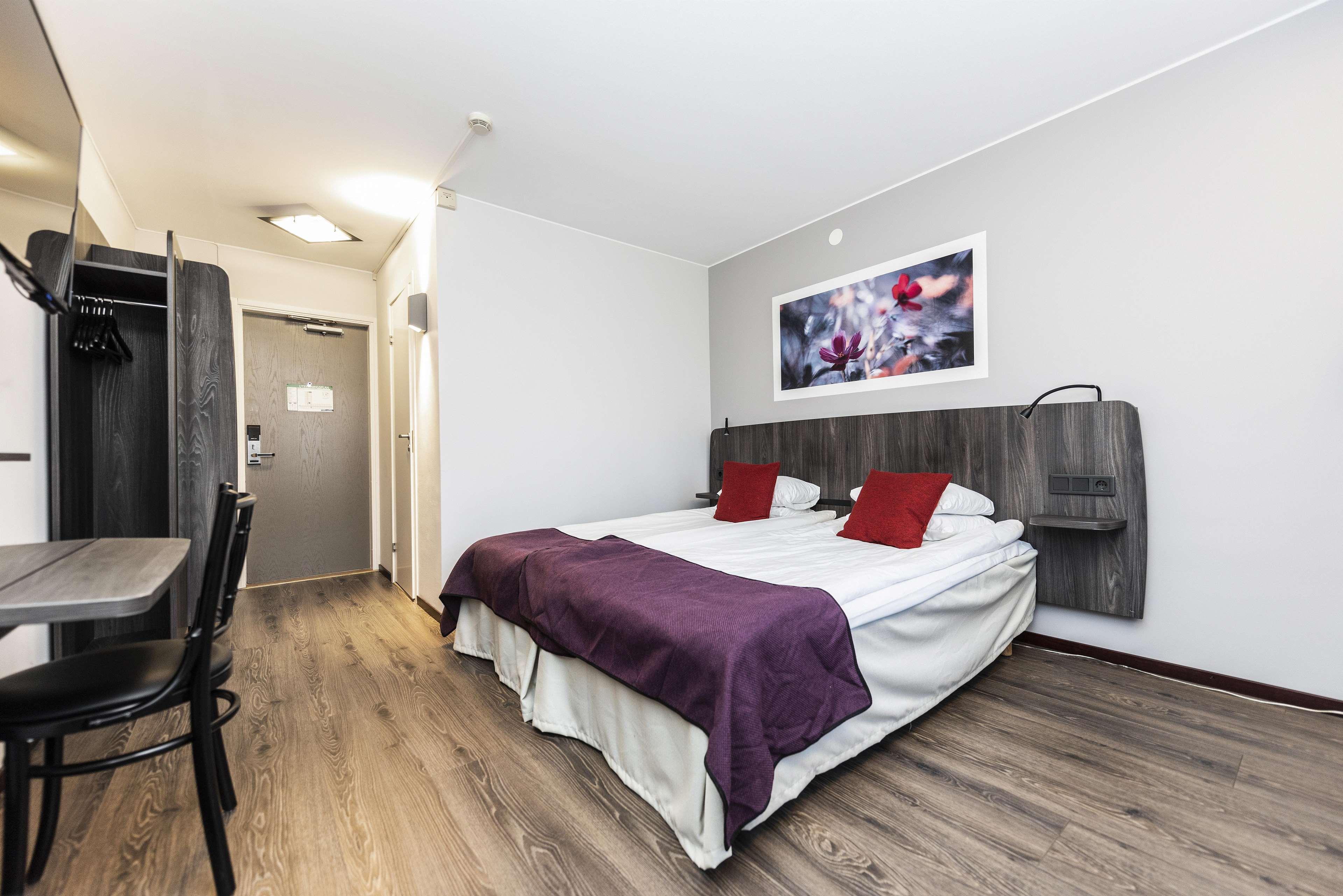 Family Room Capacity 4