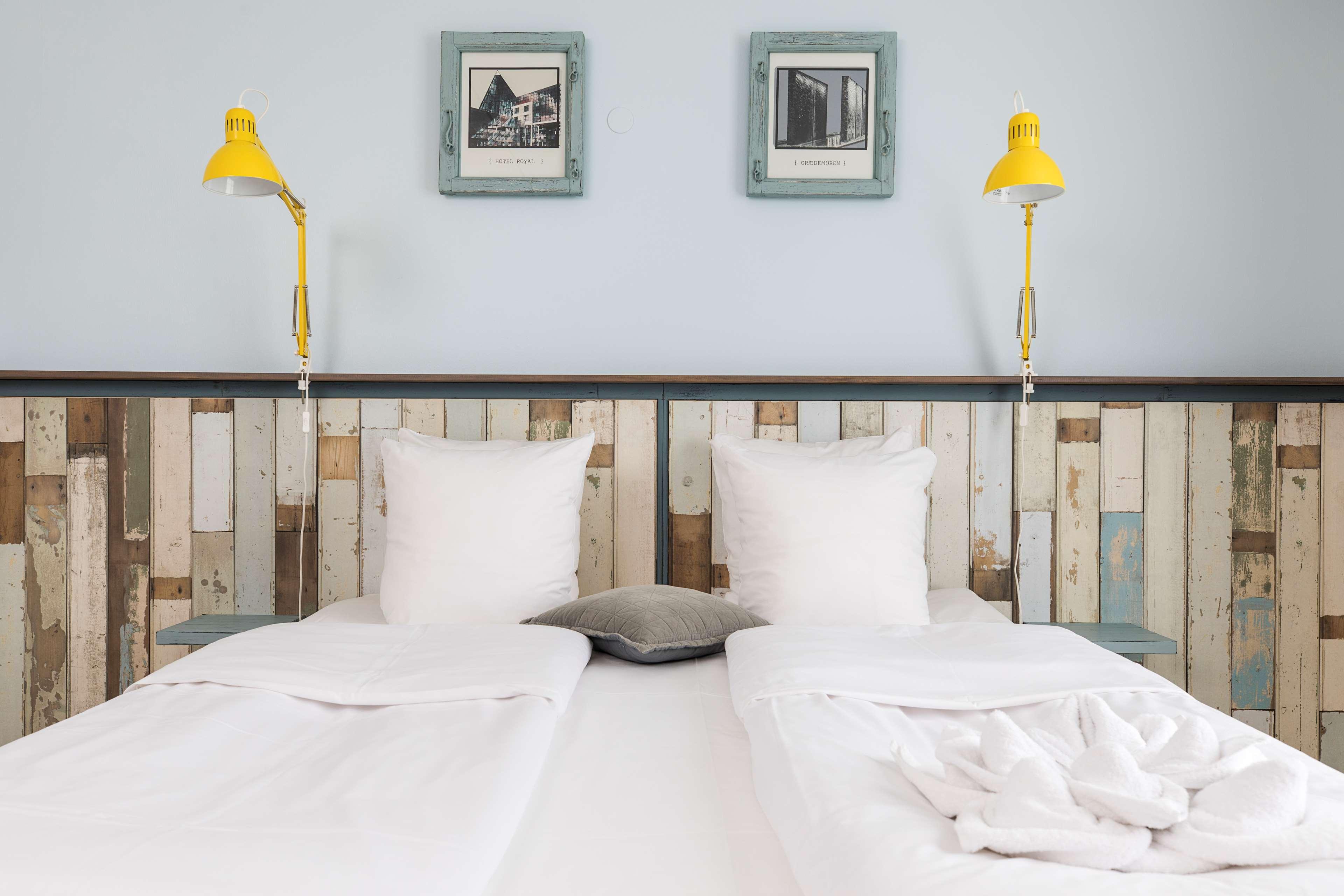 Room Business King Bed