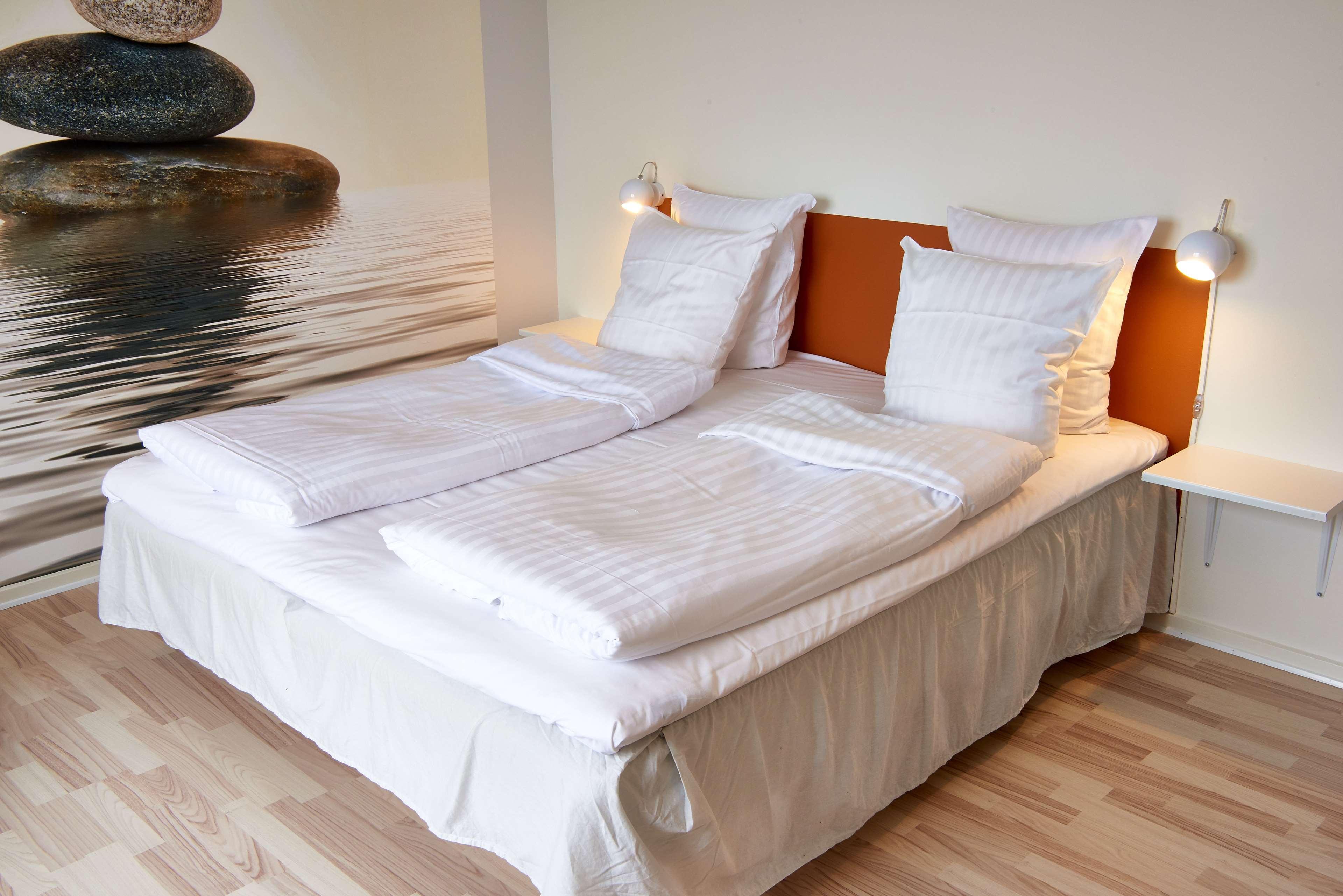 Room Business King Bed