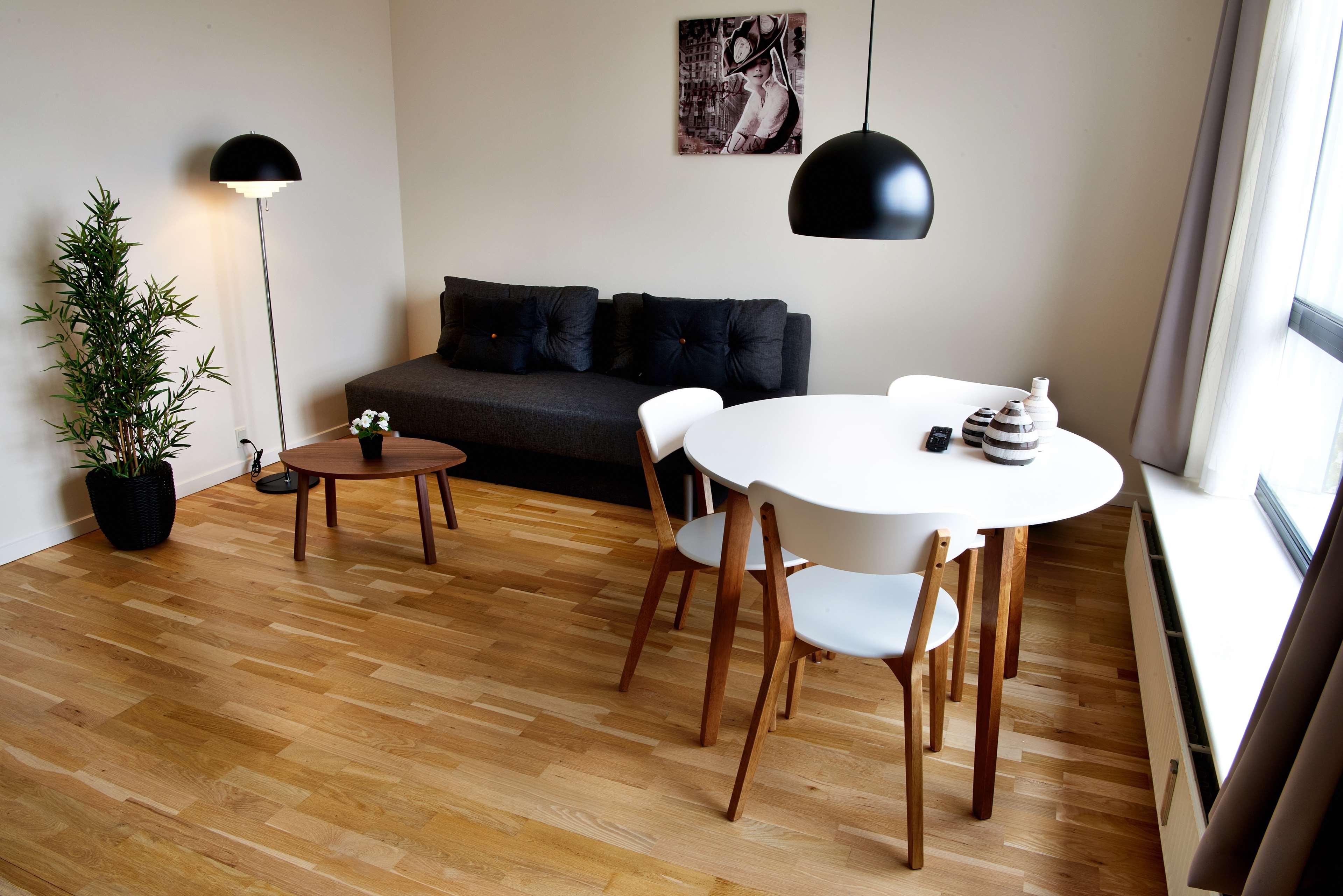 Room King Bed Non Smoking