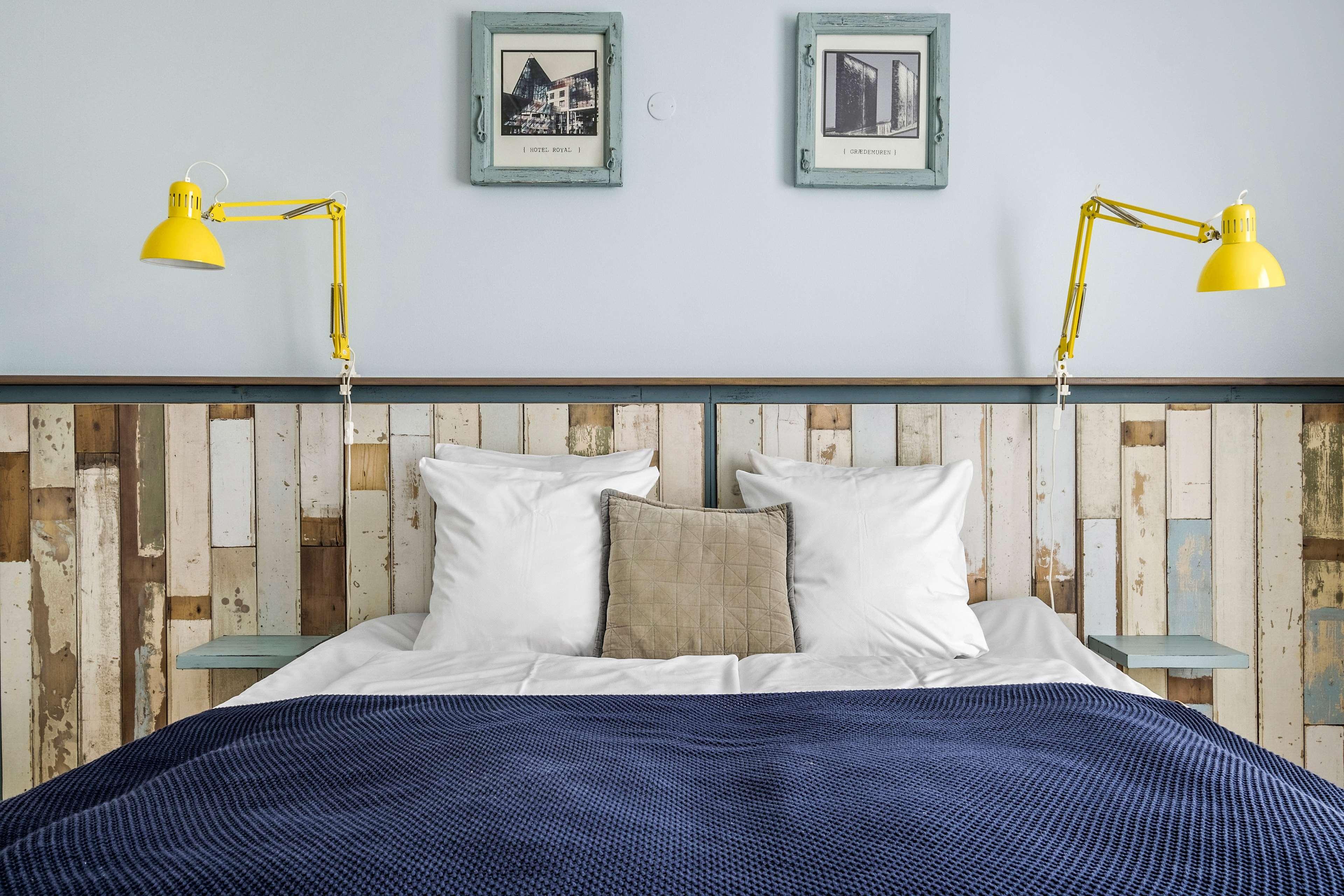 Room Business King Bed