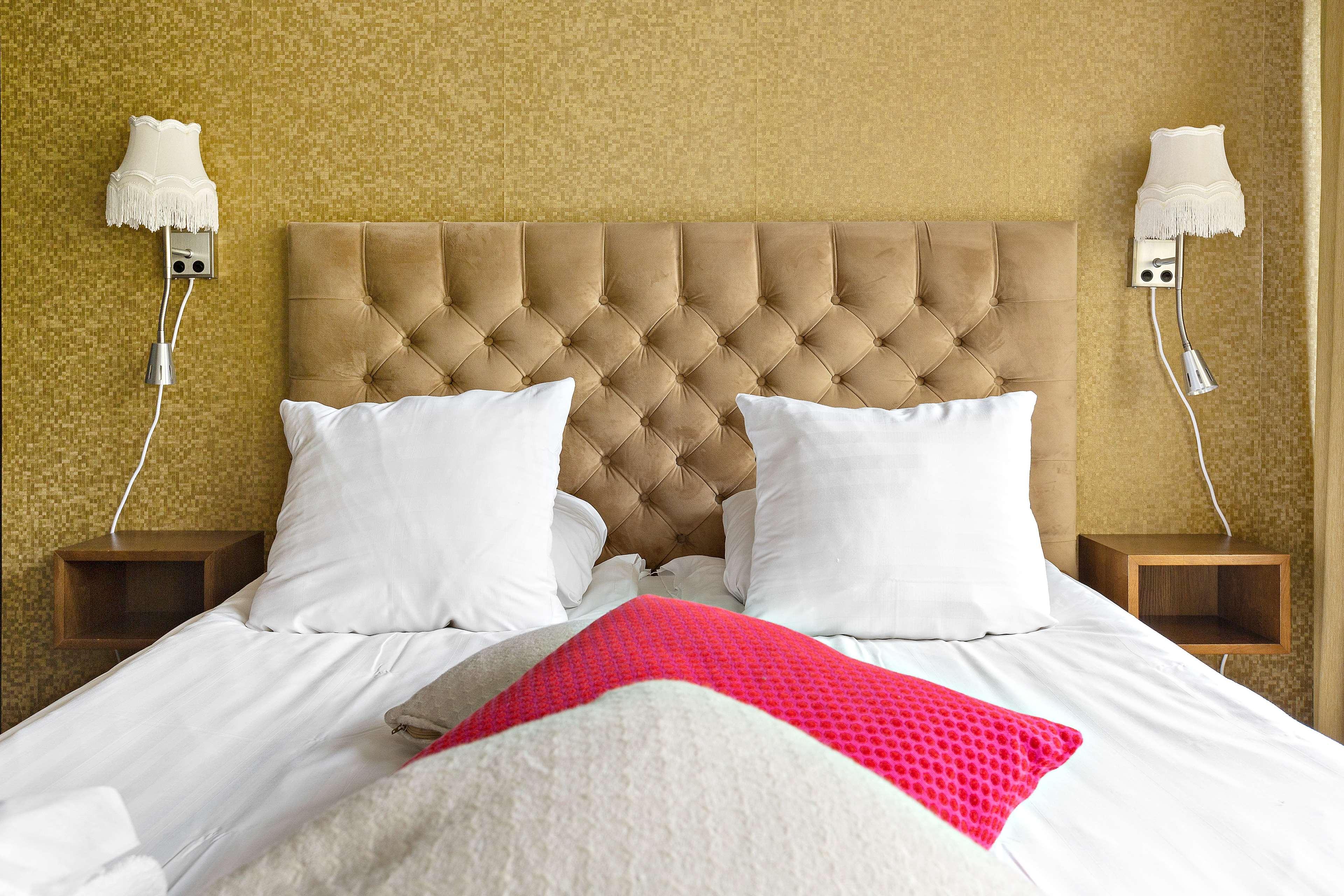 Suite Deluxe King Bed