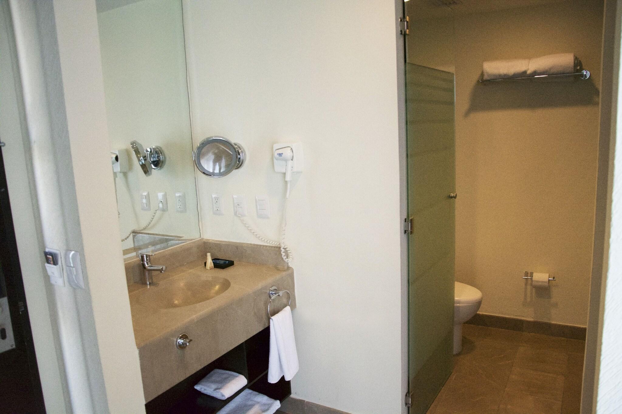 Double Partial Ocean View King Bed