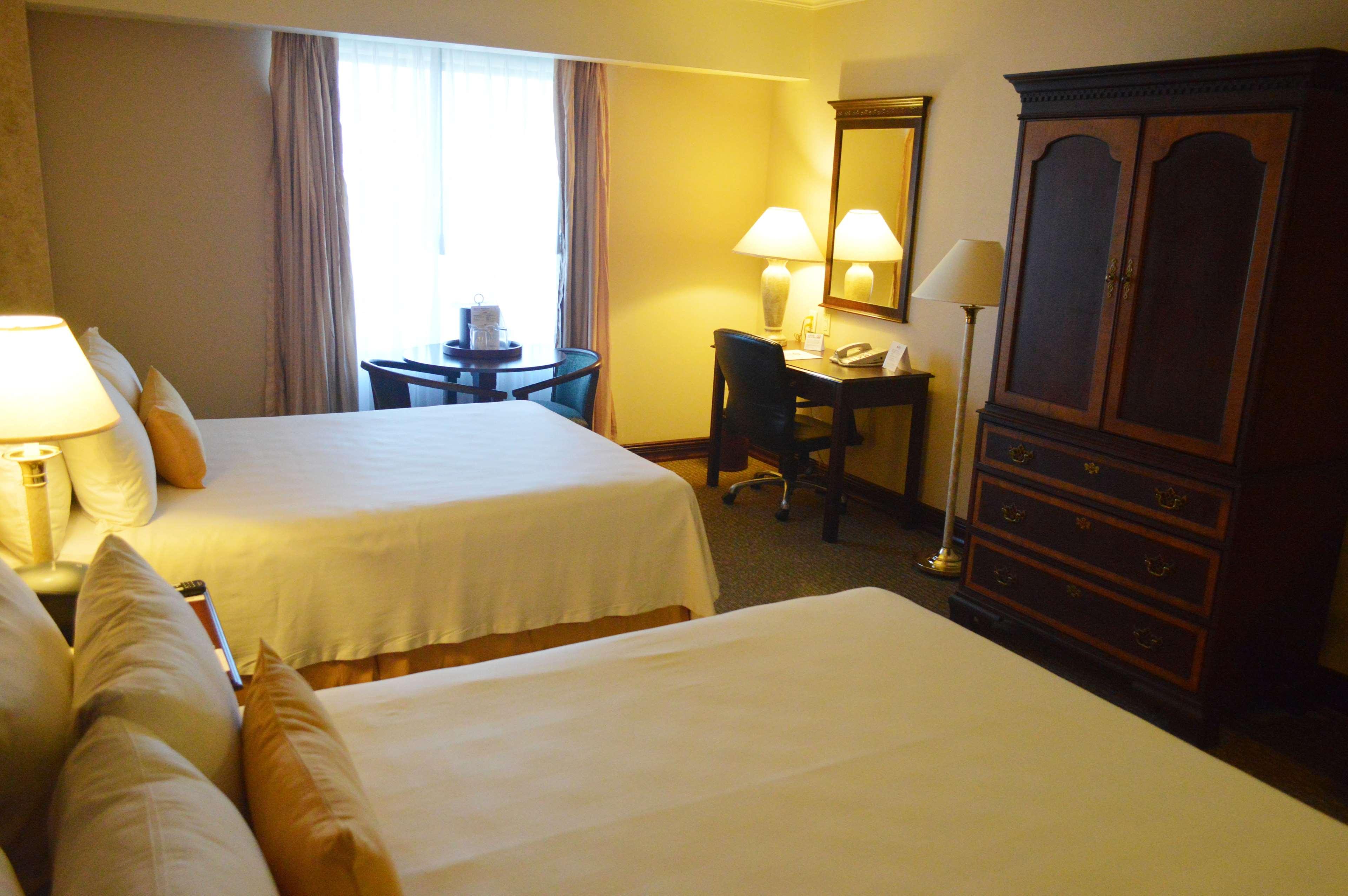 Quadruple Two Double Beds Non Smoking