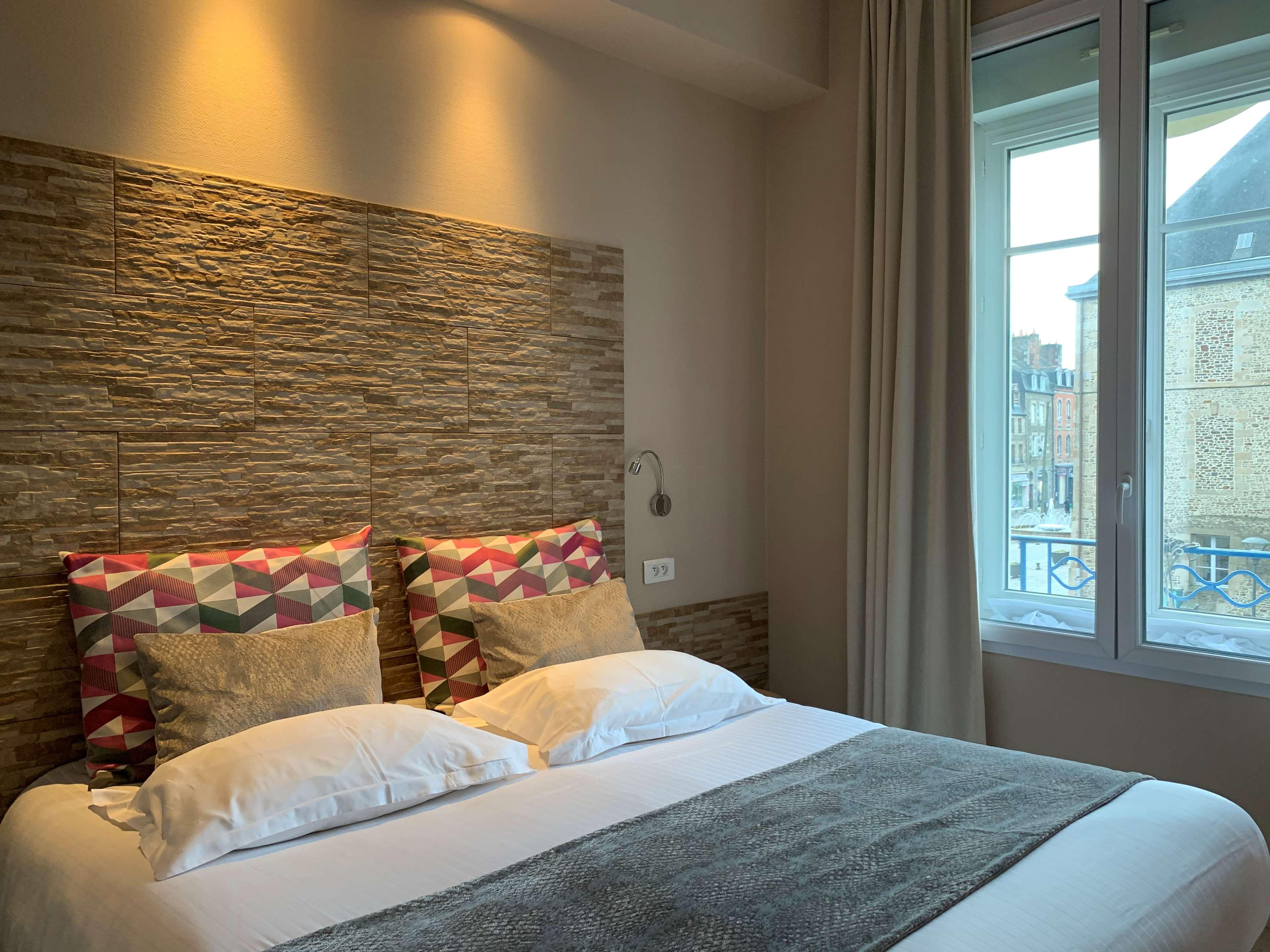 Double Deluxe King Bed