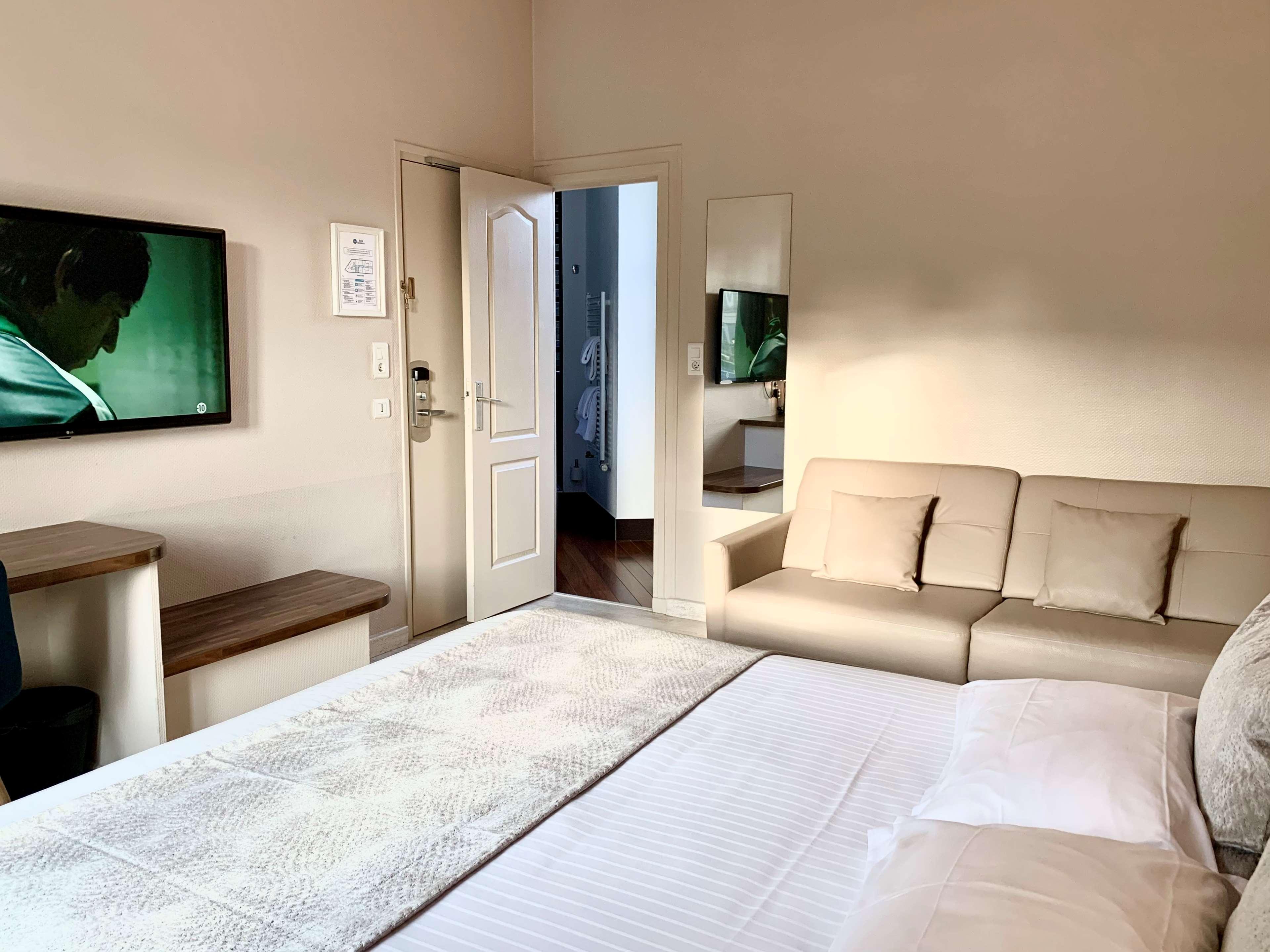 Family Room Standard