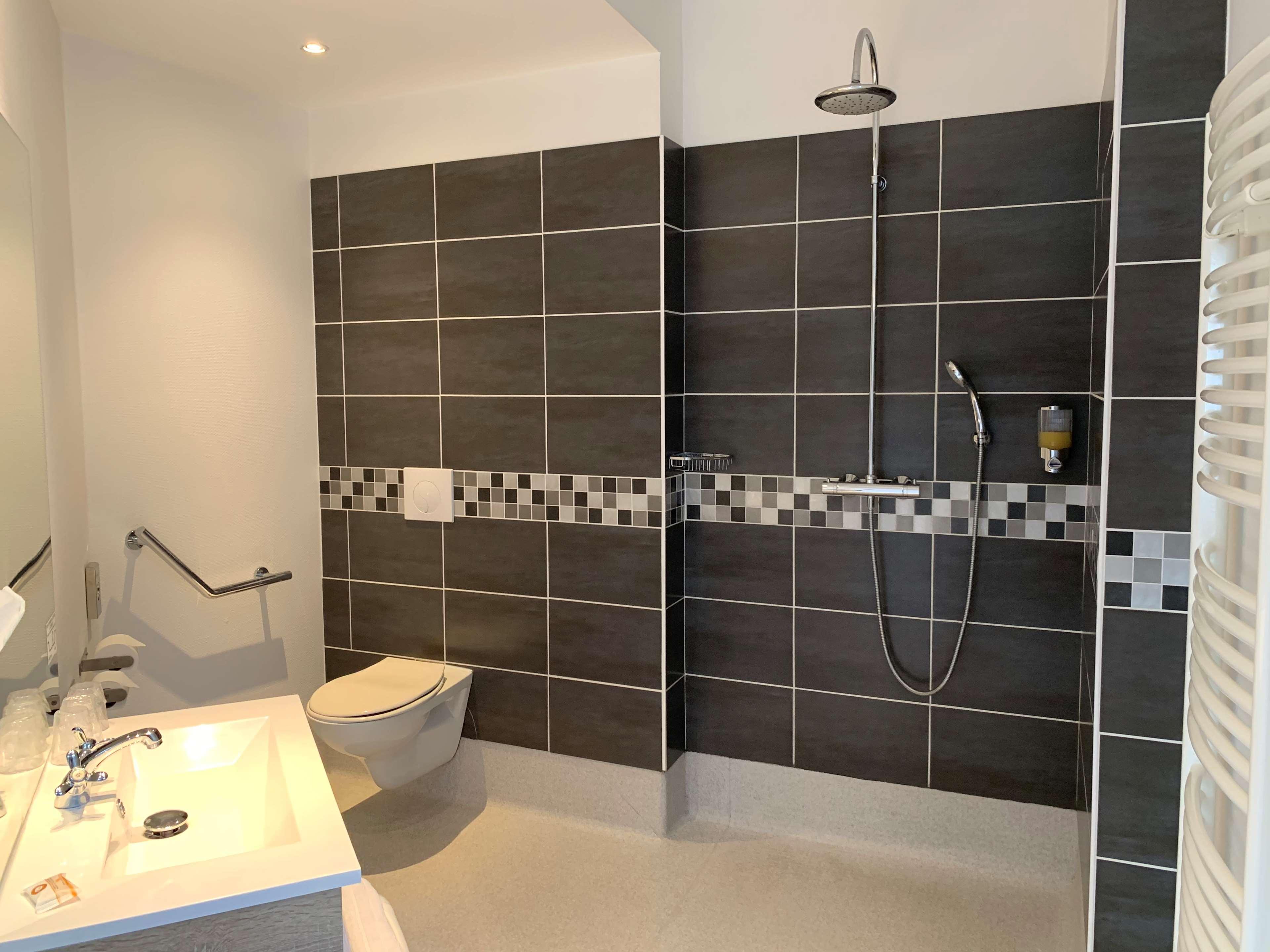 Double Queen Bed Non Smoking