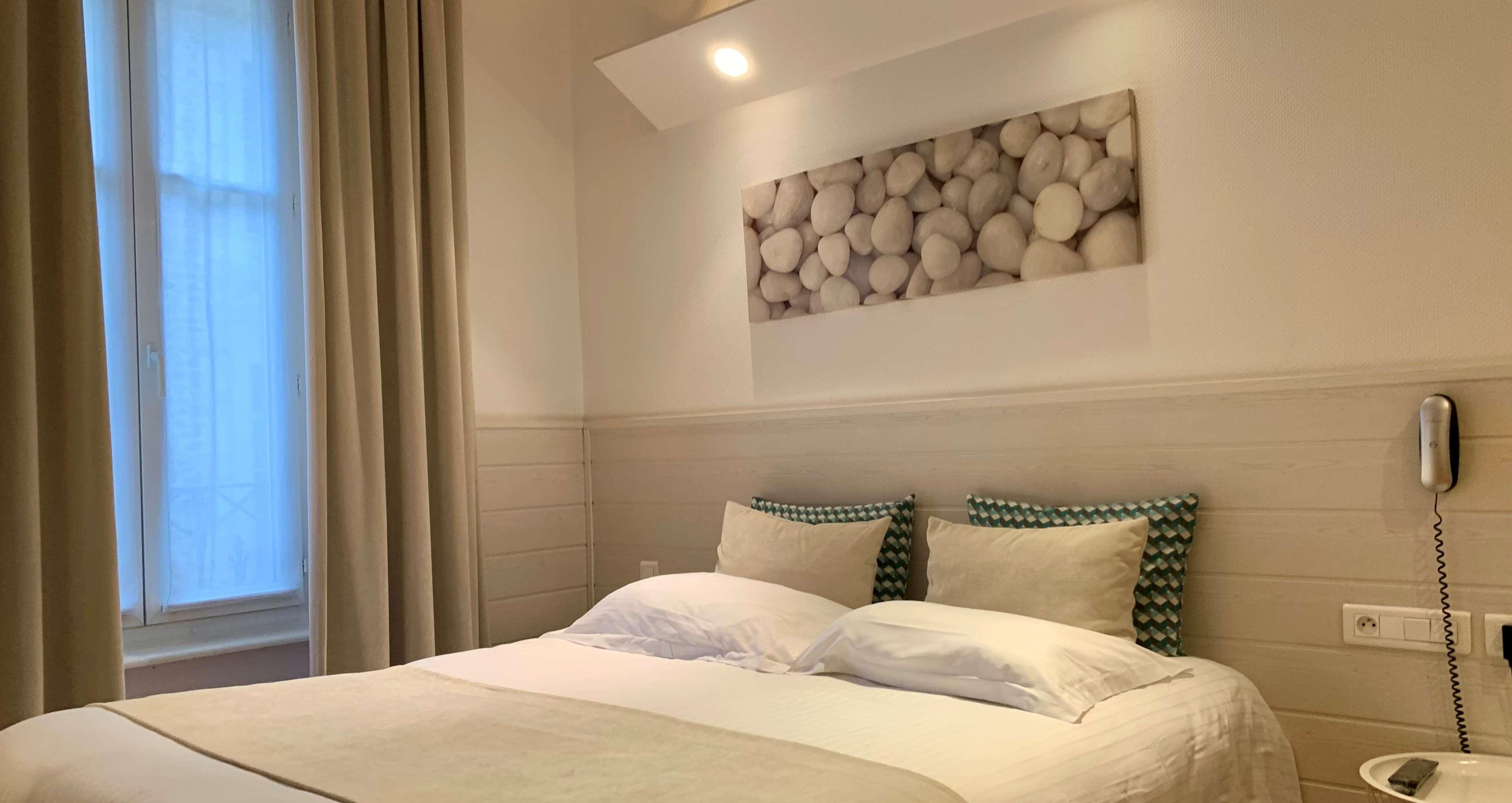 Double Queen Bed Non Smoking