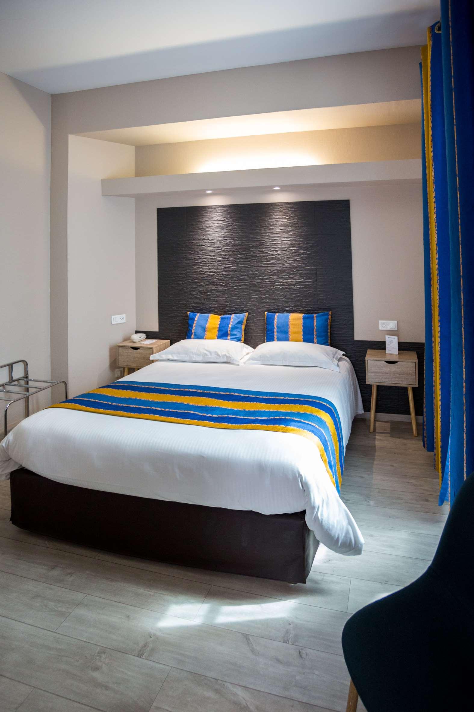 Double Queen Bed Non Smoking