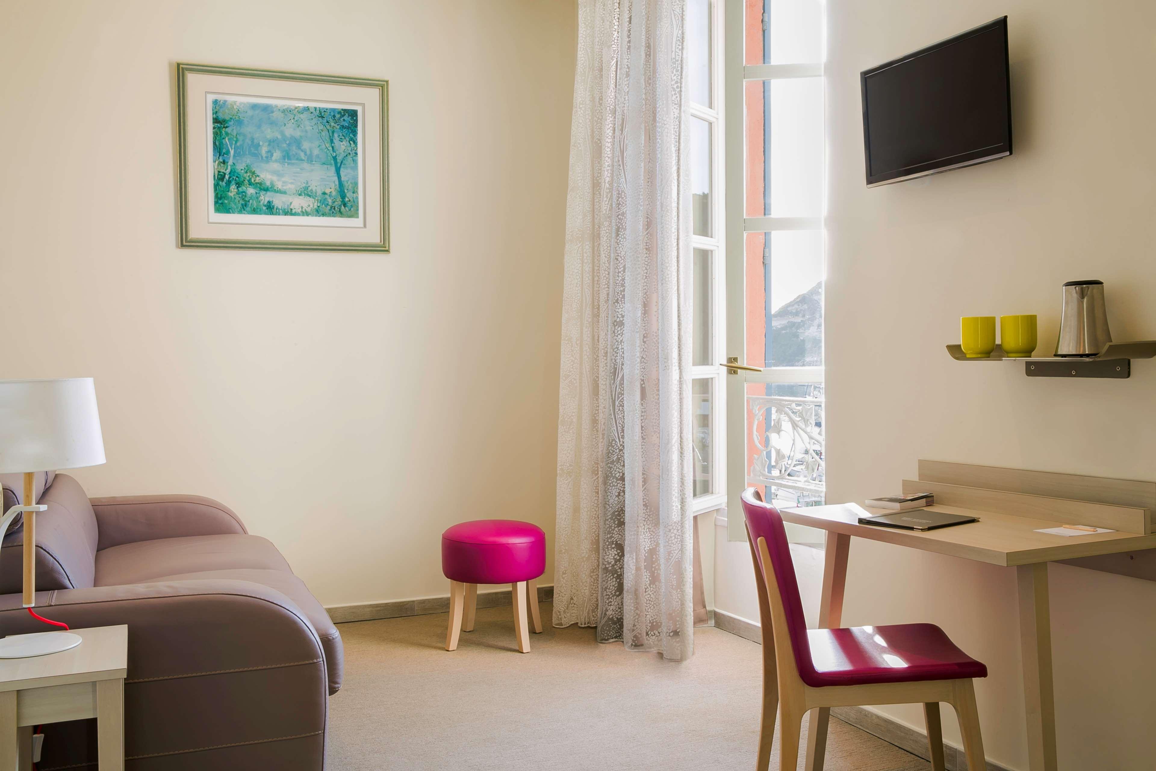 Suite Queen Bed Non Smoking