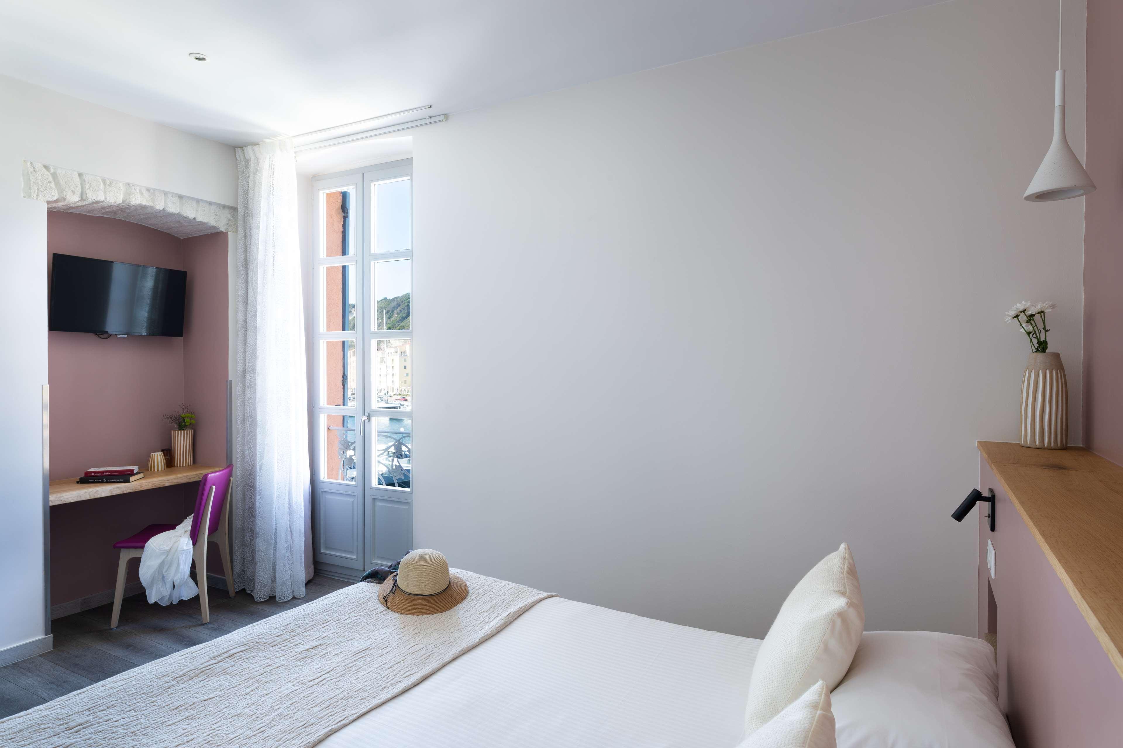 Suite Queen Bed Non Smoking