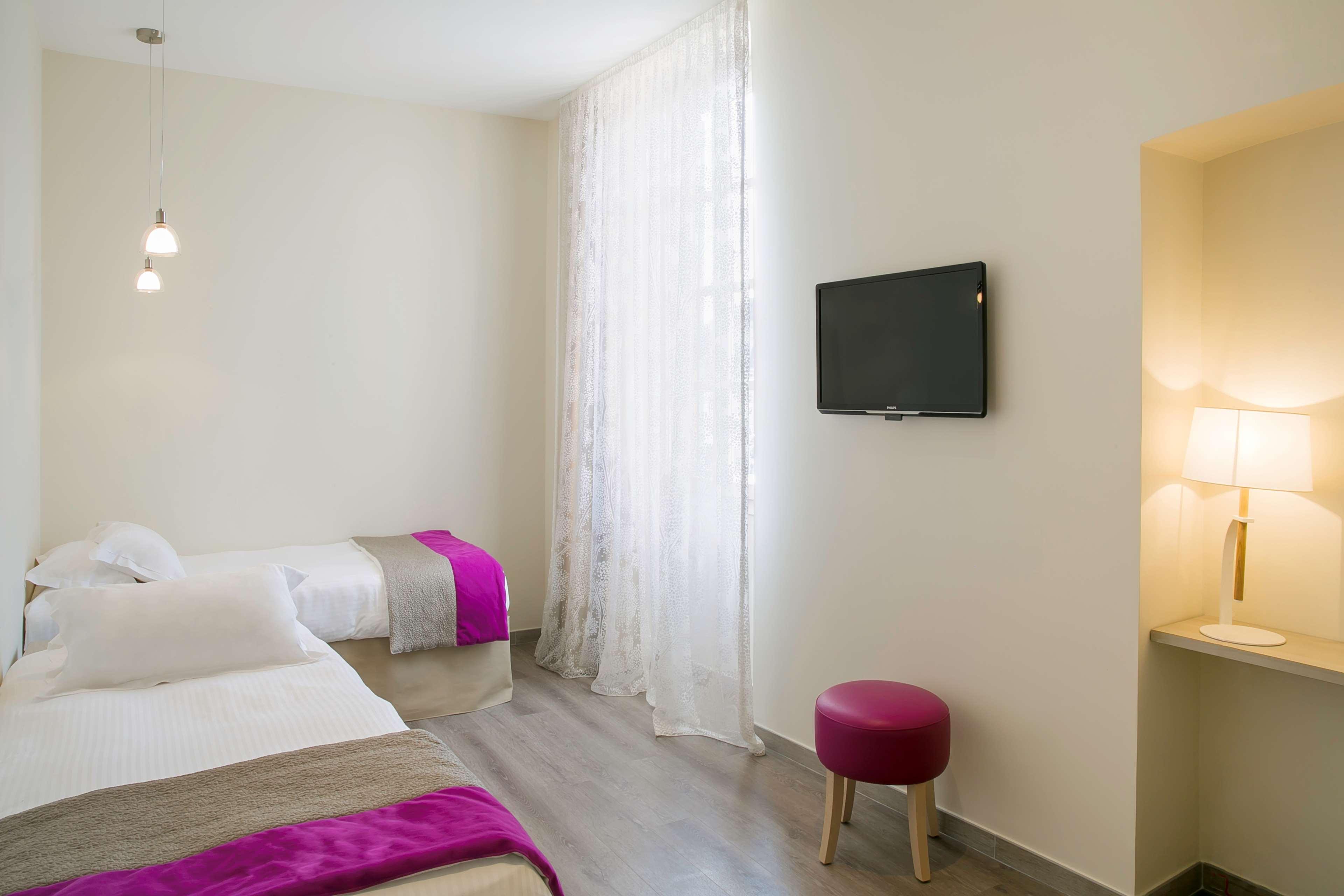 Quadruple Three Beds