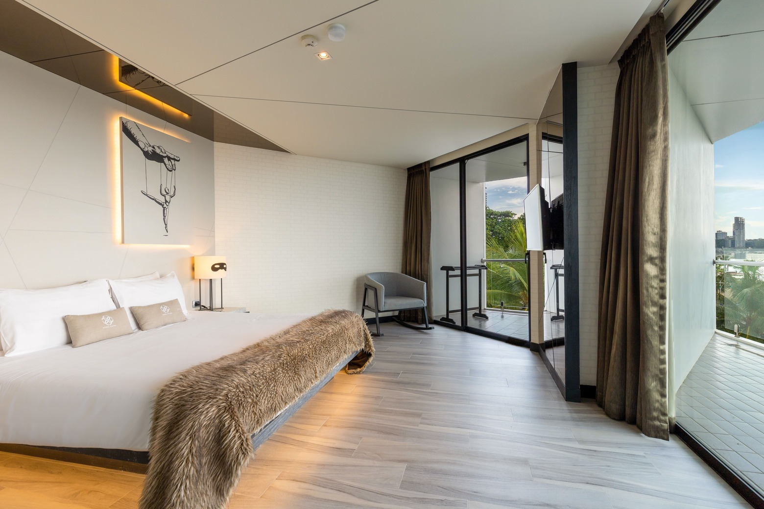 Double Deluxe Ocean Front with Terrace