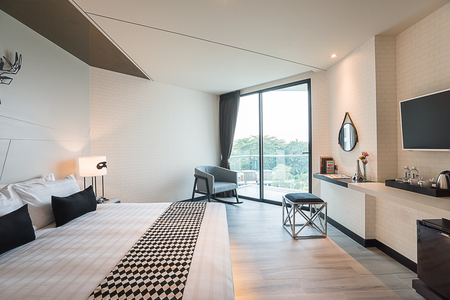 Double or Twin Deluxe Sea View