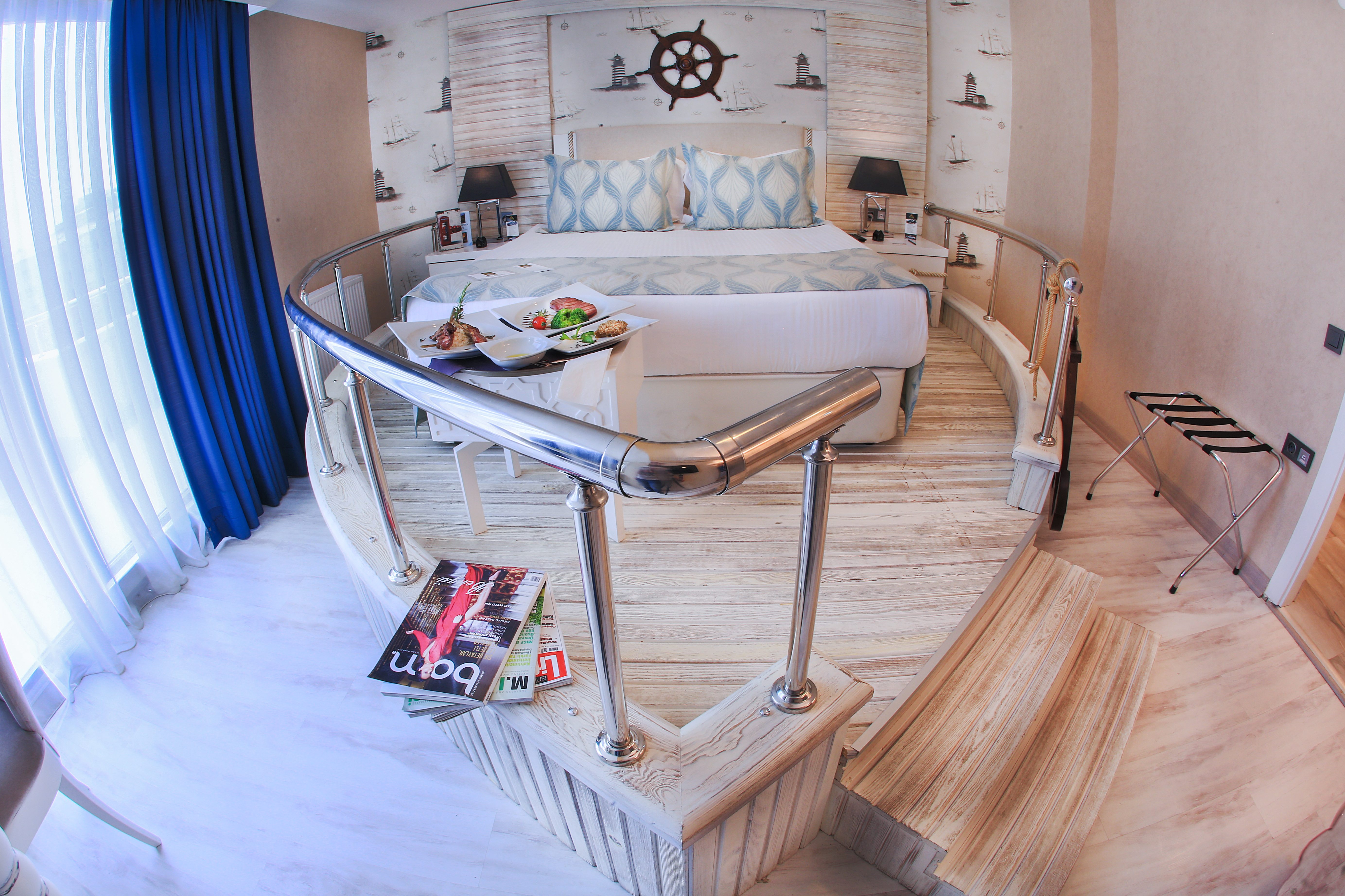 Suite Queen Size Bed