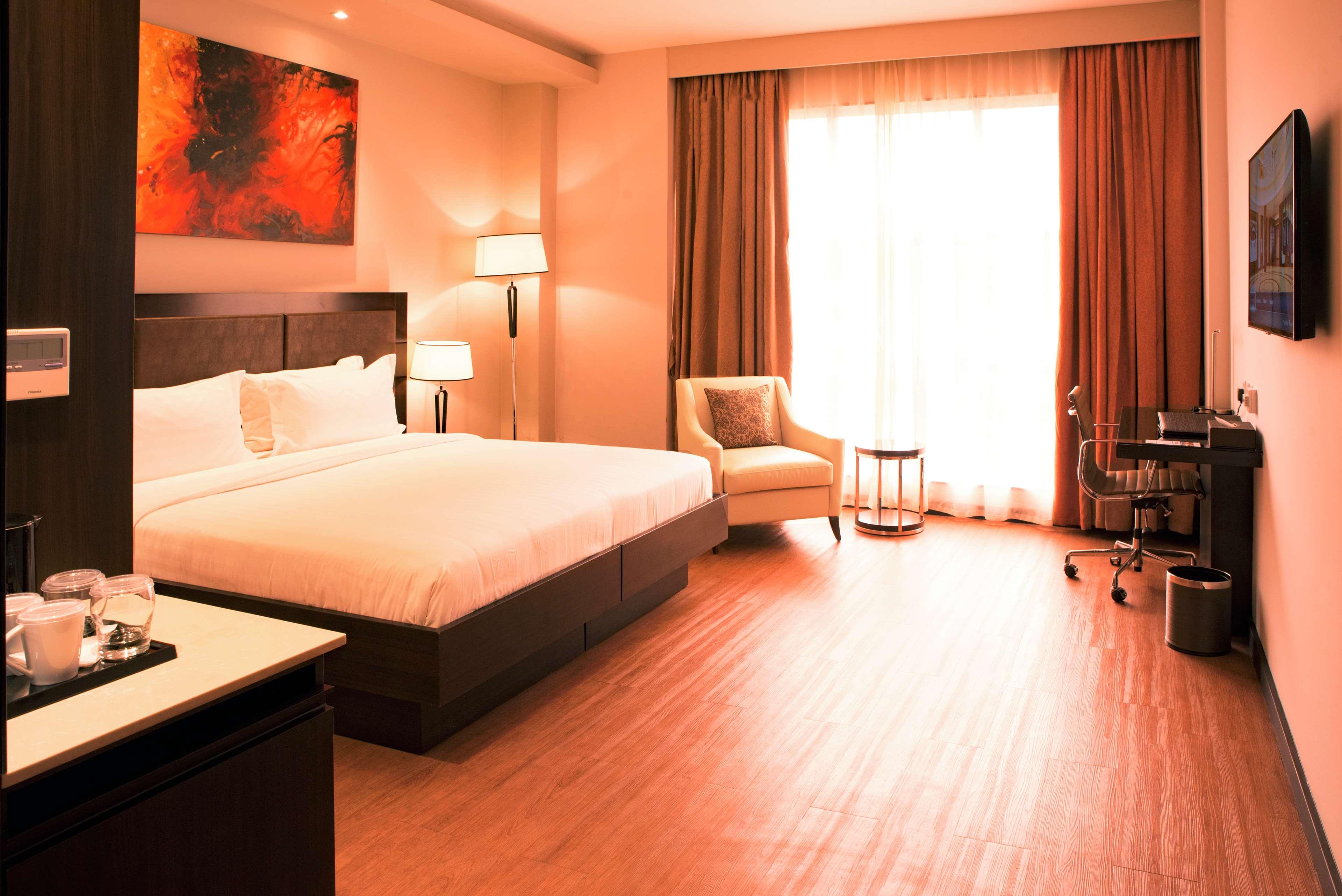 Double Deluxe King Bed