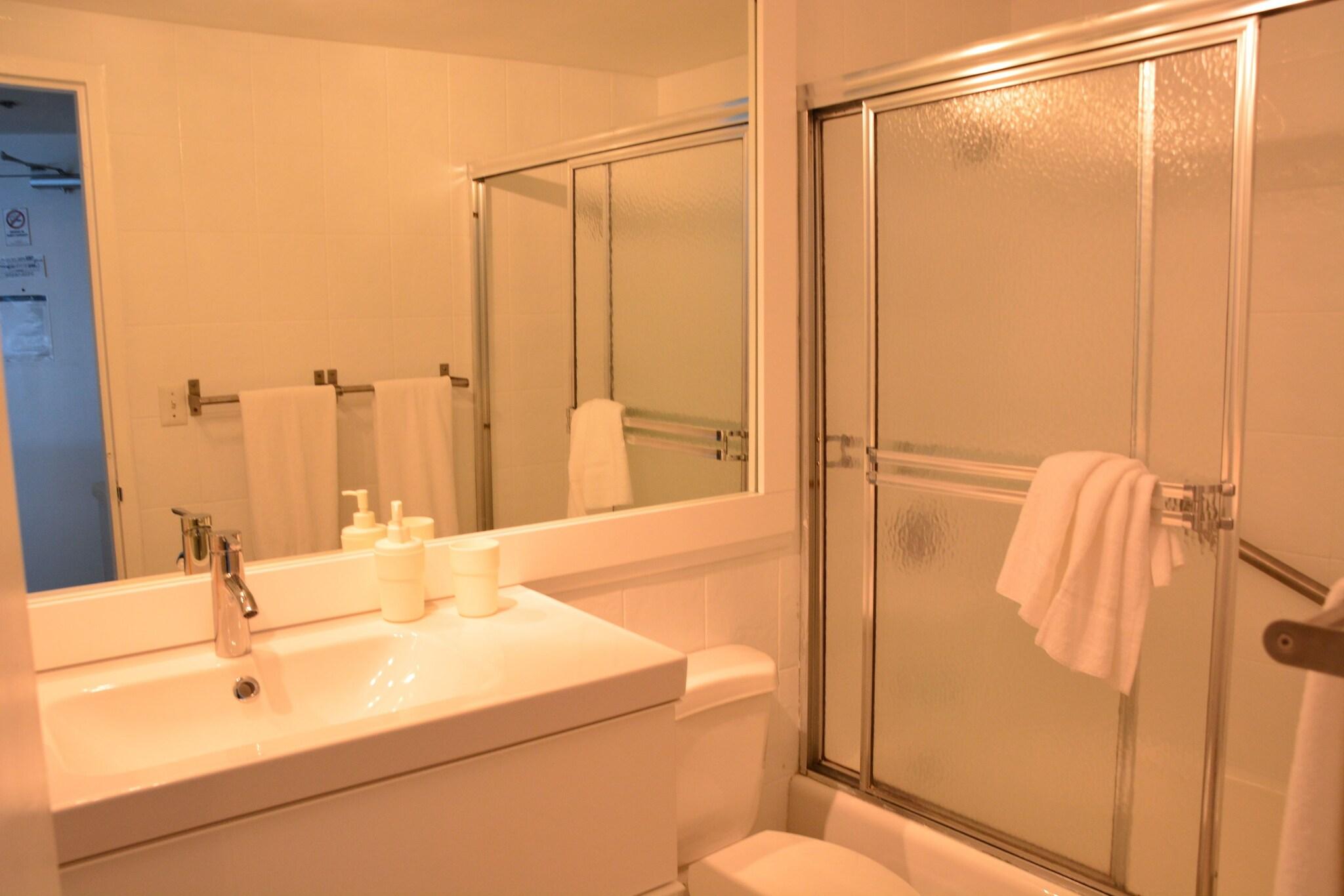 Studio Ocean View Queen Bed