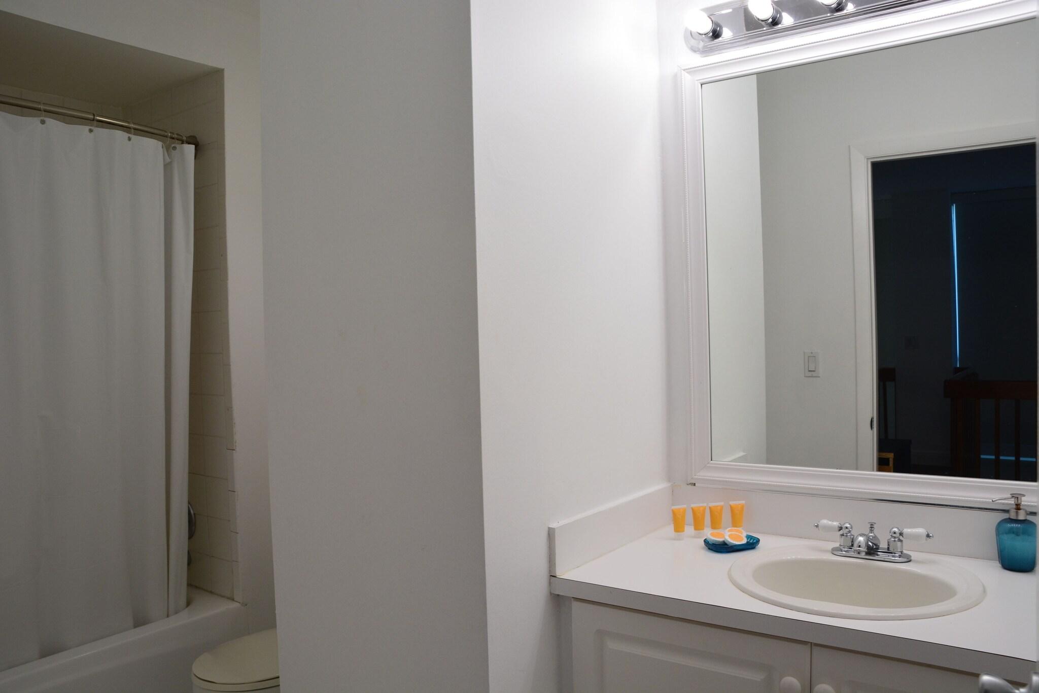 Studio Ocean View Queen Bed