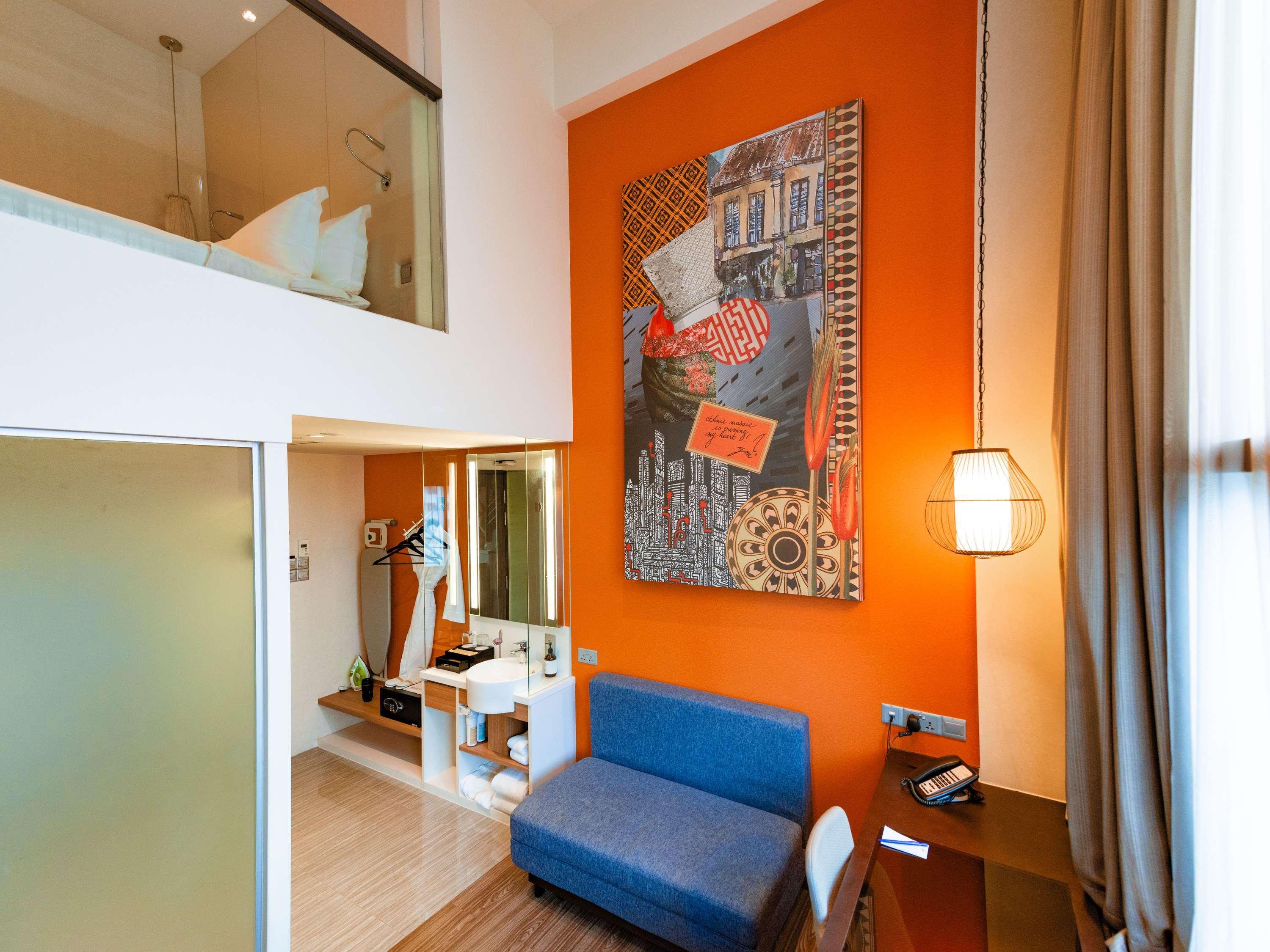 Double Executive Queen Bed