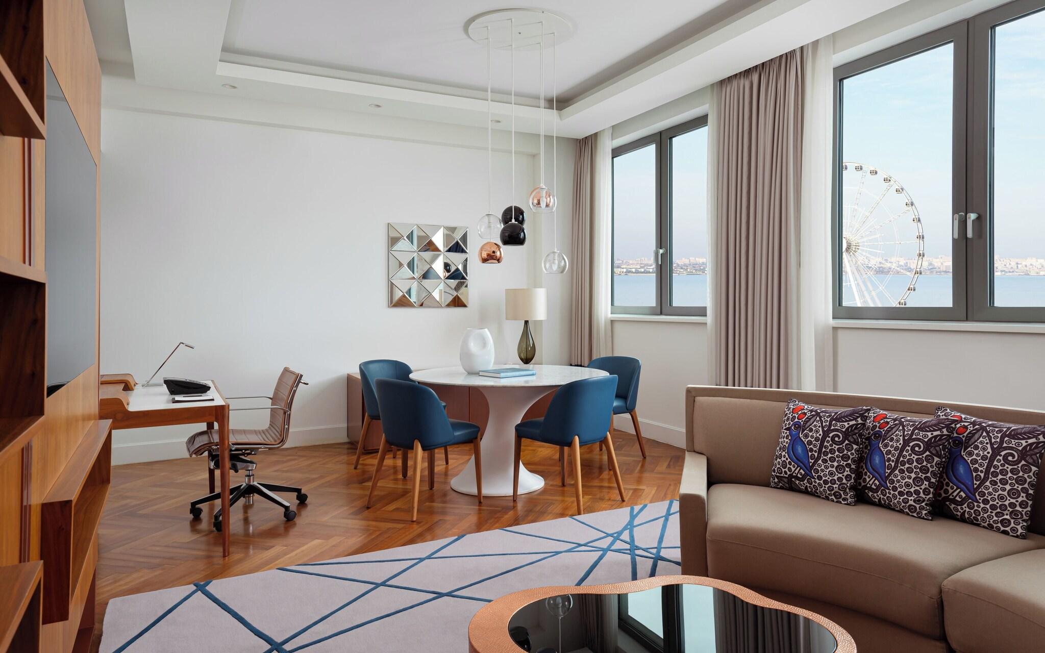 Suite Sea View King Bed