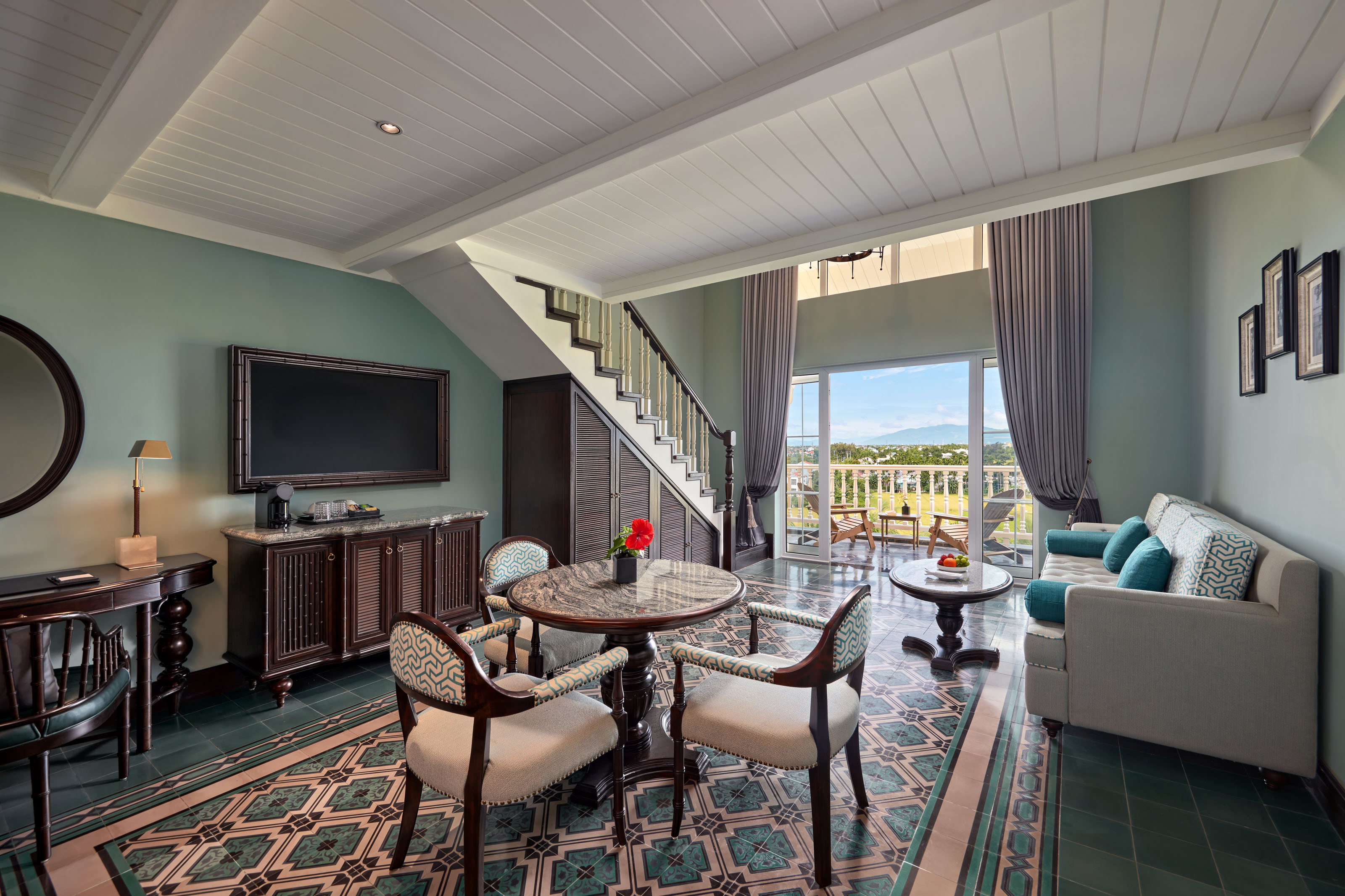 Suite Executive Capacity 2