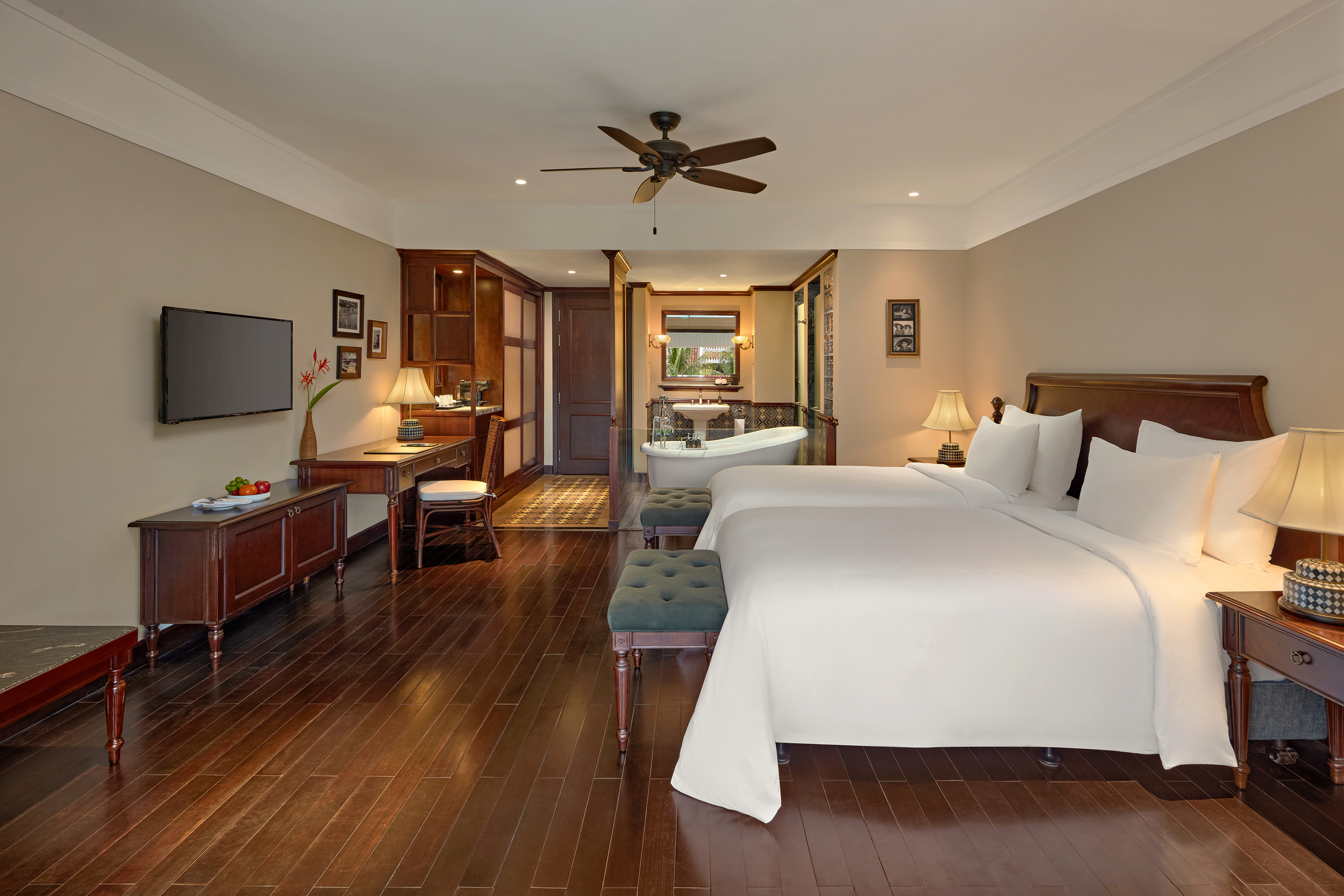 Junior Suite with Balcony