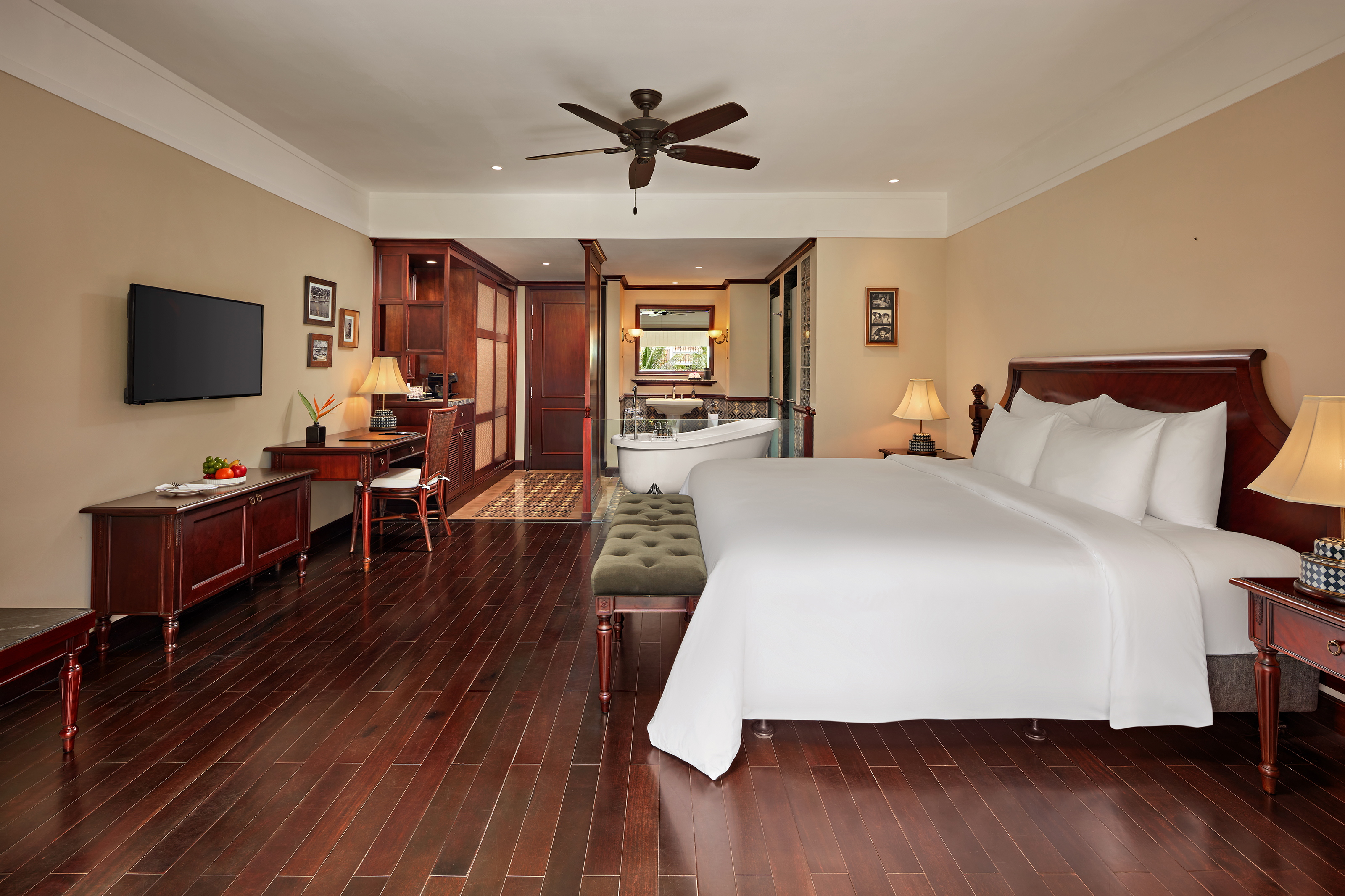 Junior Suite with Balcony