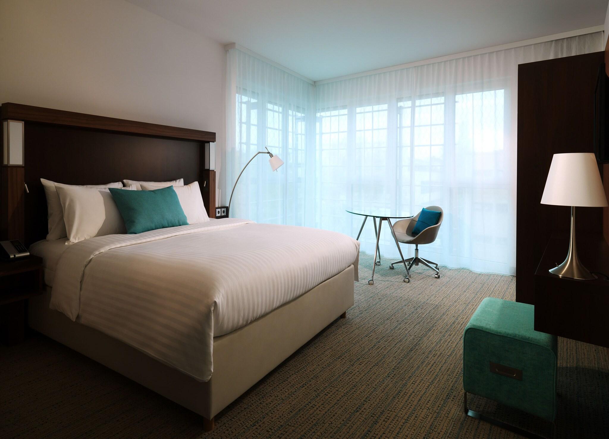 Double King Size Bed