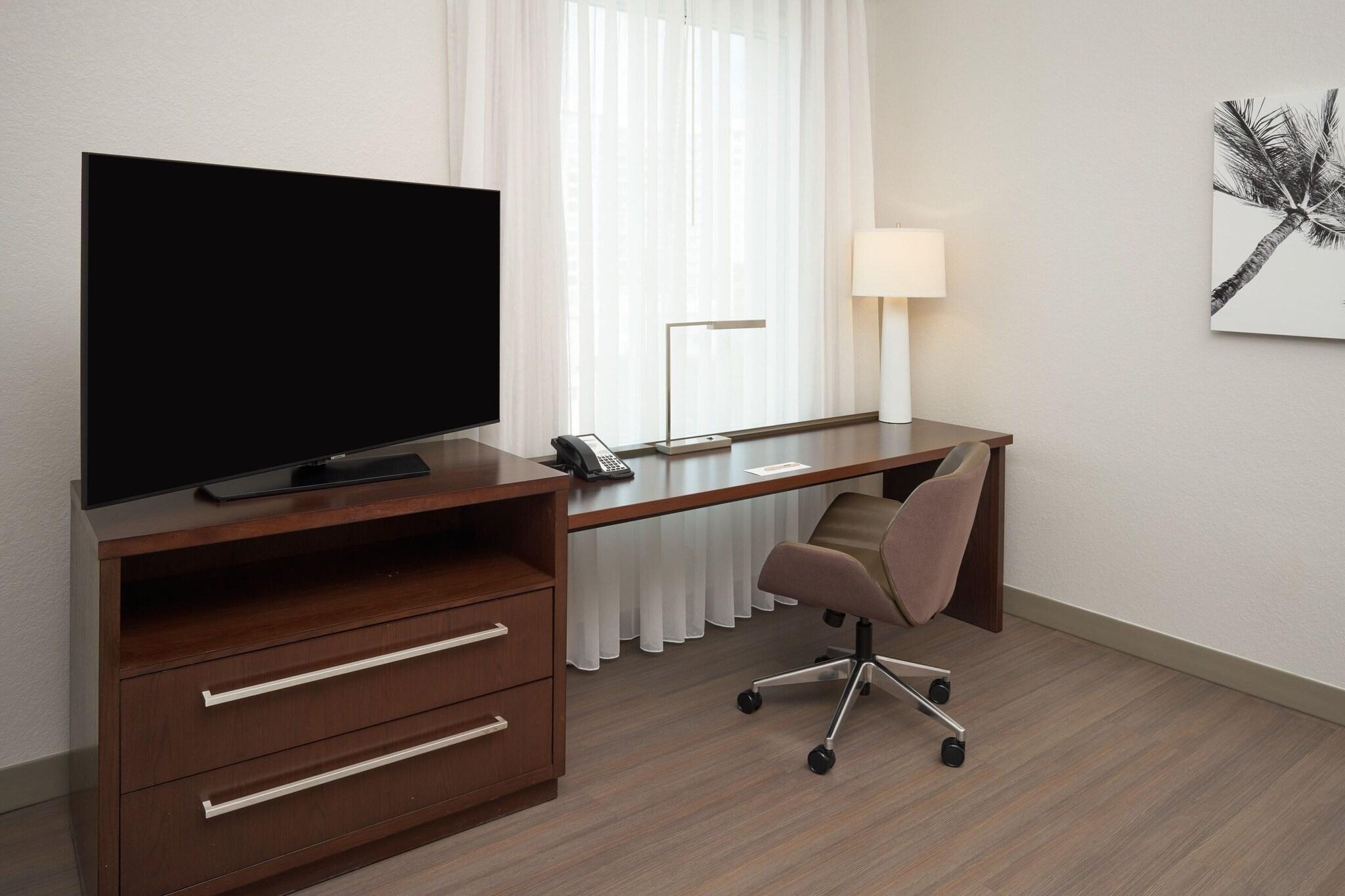 Suite Two Queen Beds One Bedroom