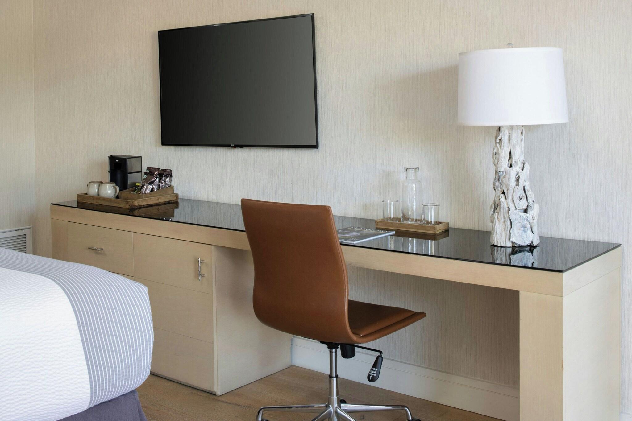 Double Accessible King Size Bed