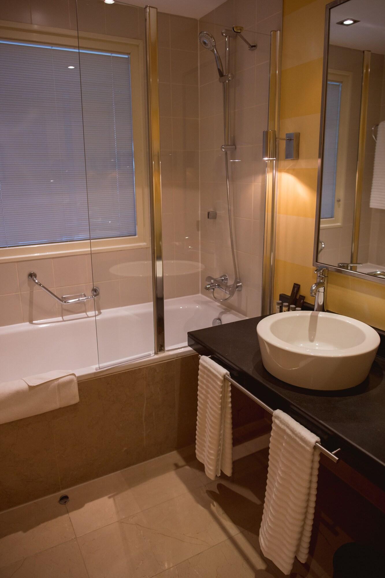 Junior Suite King Size Bed