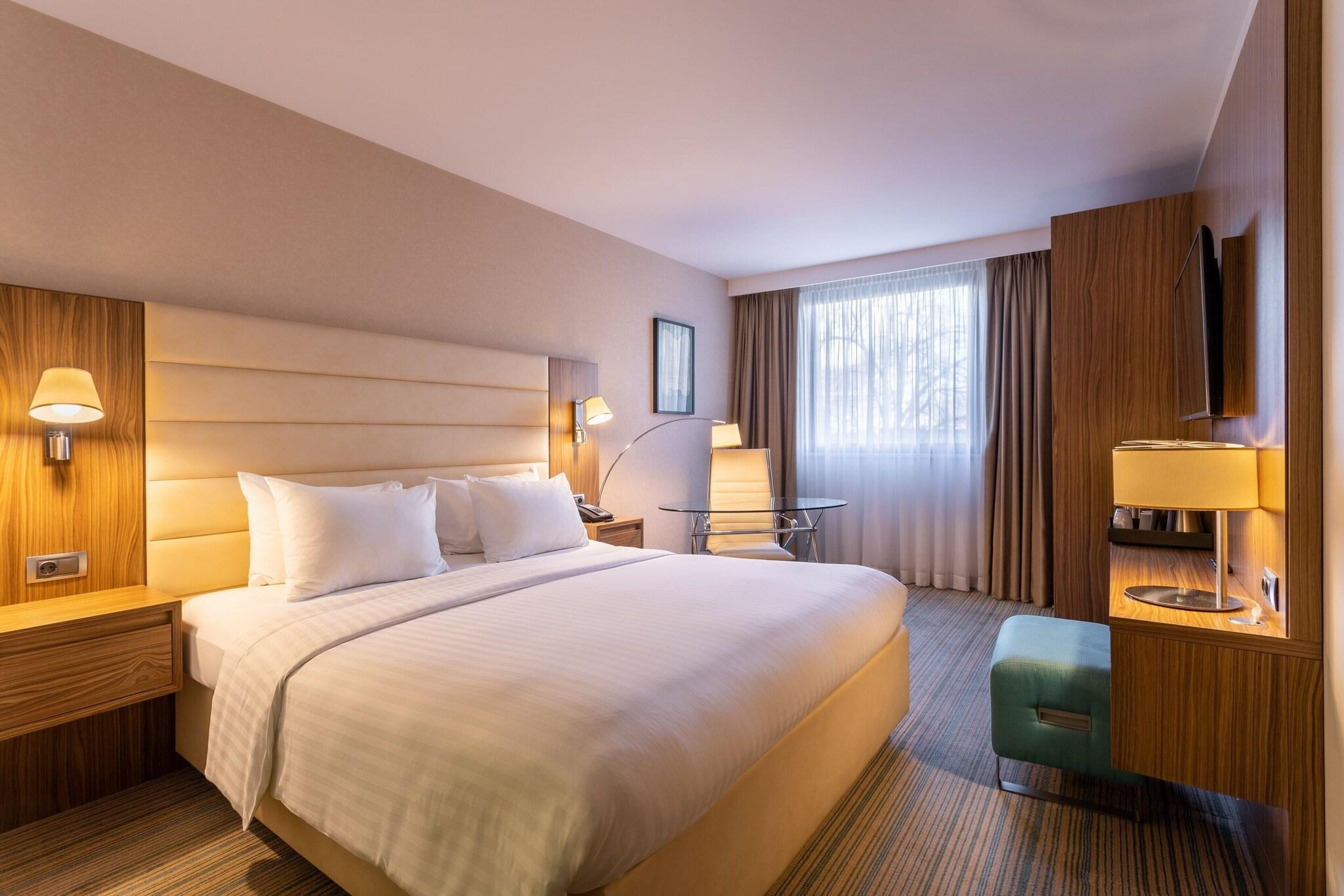 Double King Size Bed