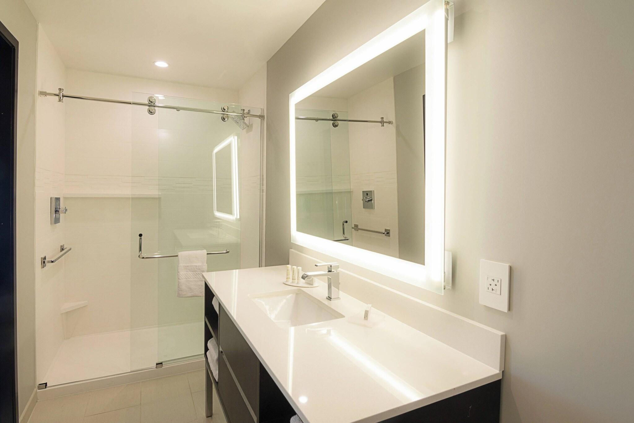 Suite Two Queen Beds