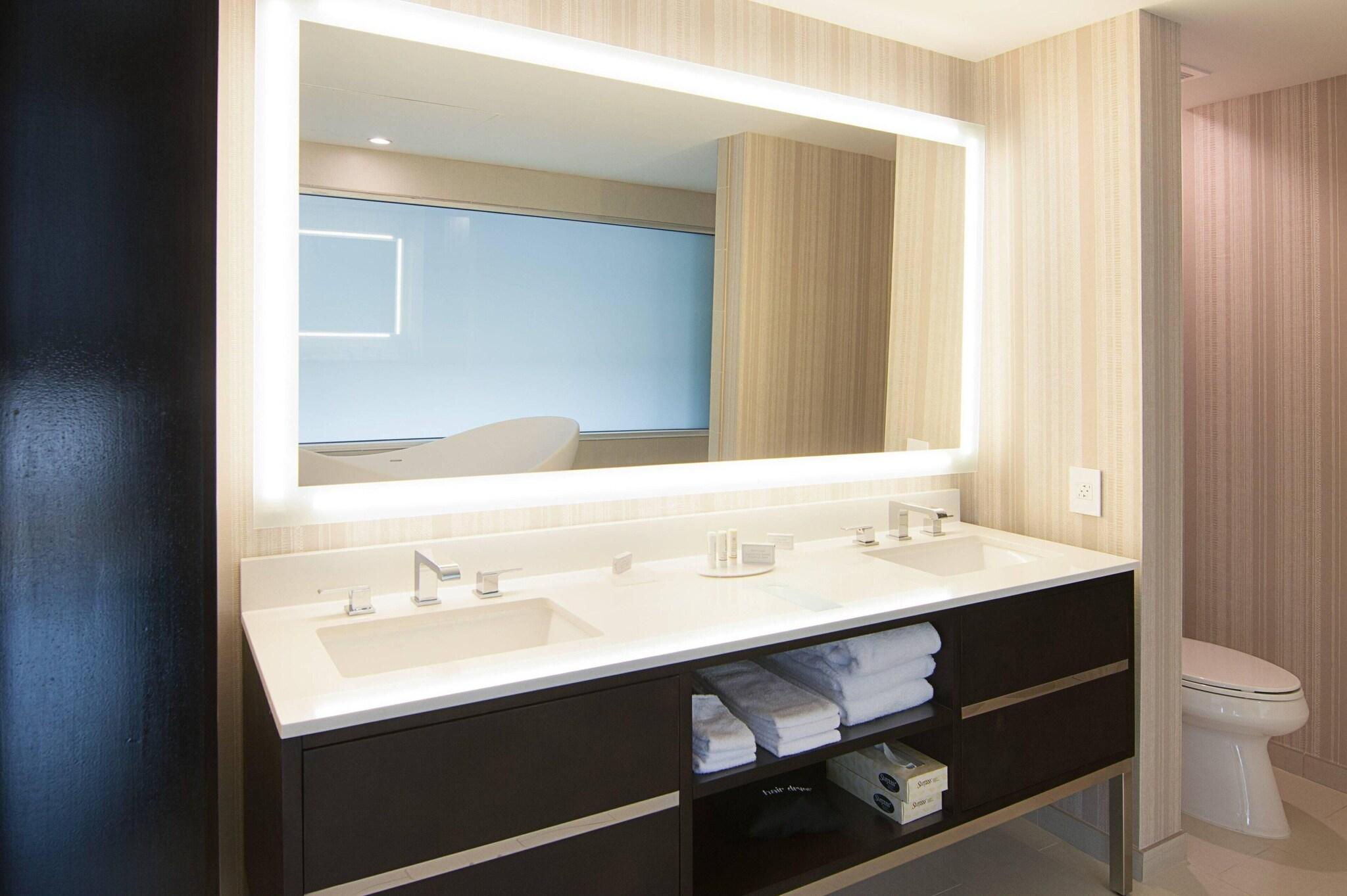 Suite Two Queen Beds