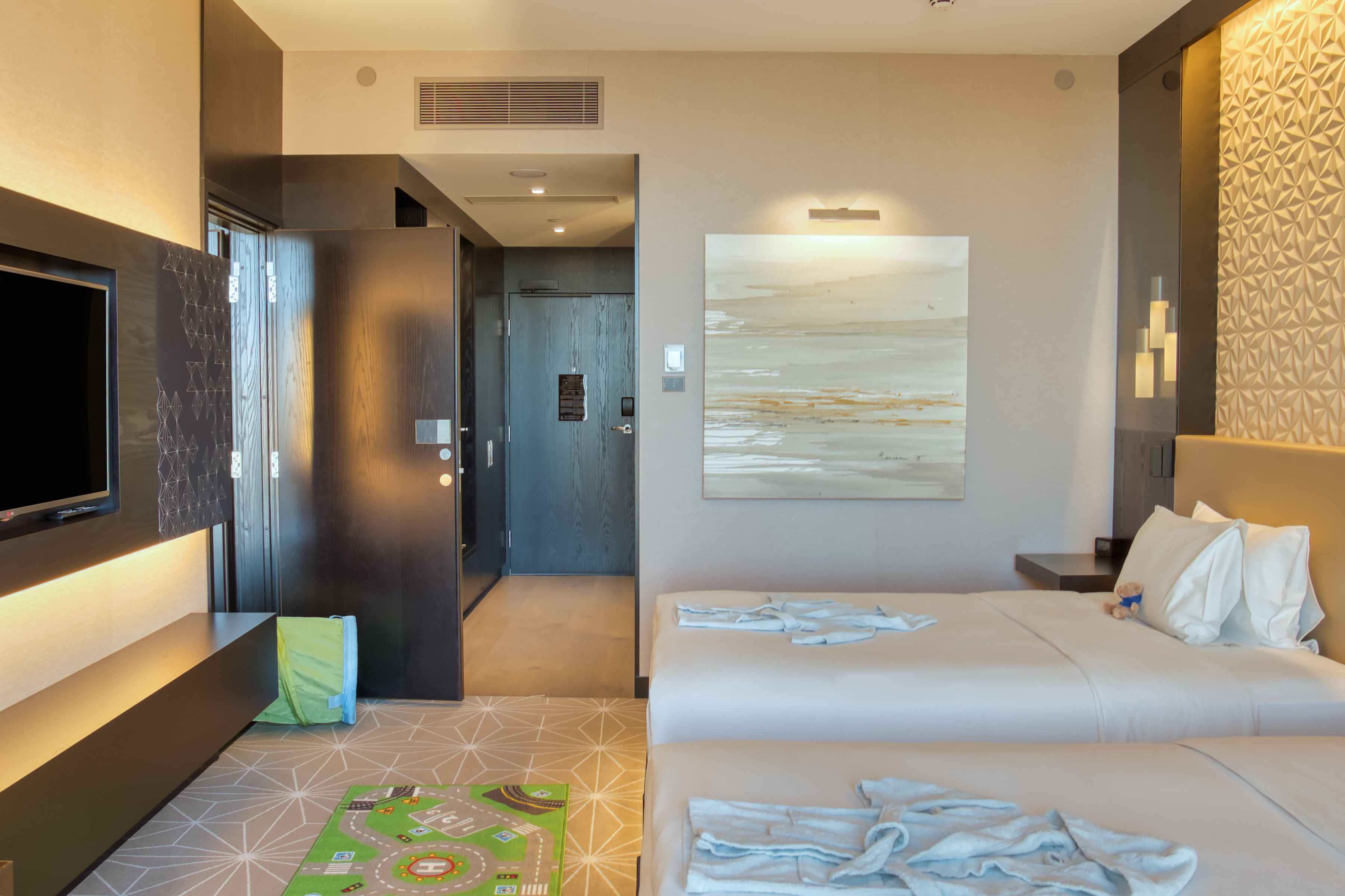 Family Room Connecting Room