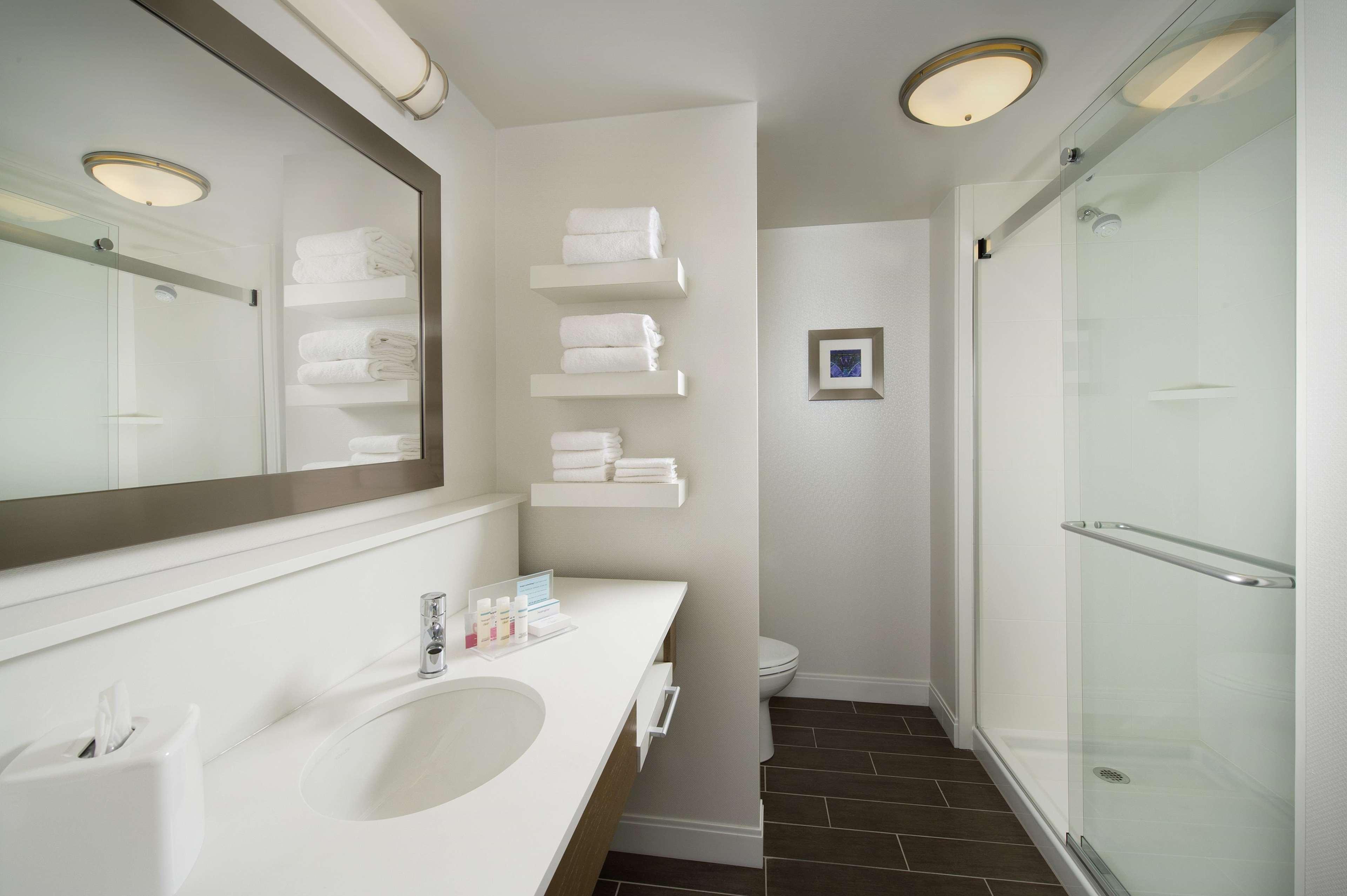 Studio King Size Bed