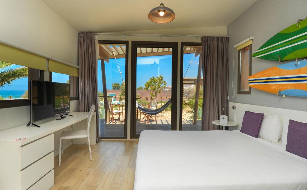 Bungalow Garden View