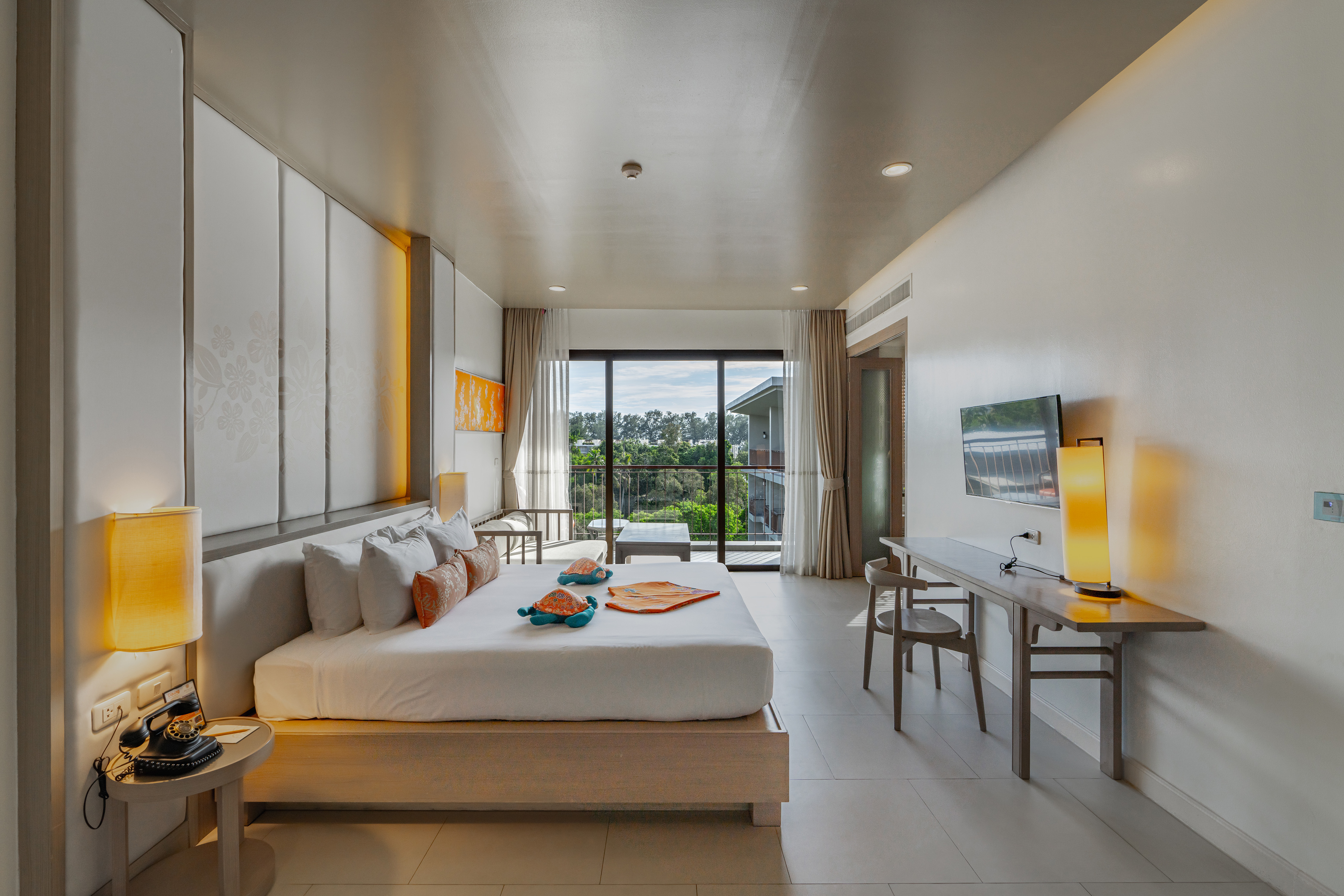 Double Deluxe Pool View