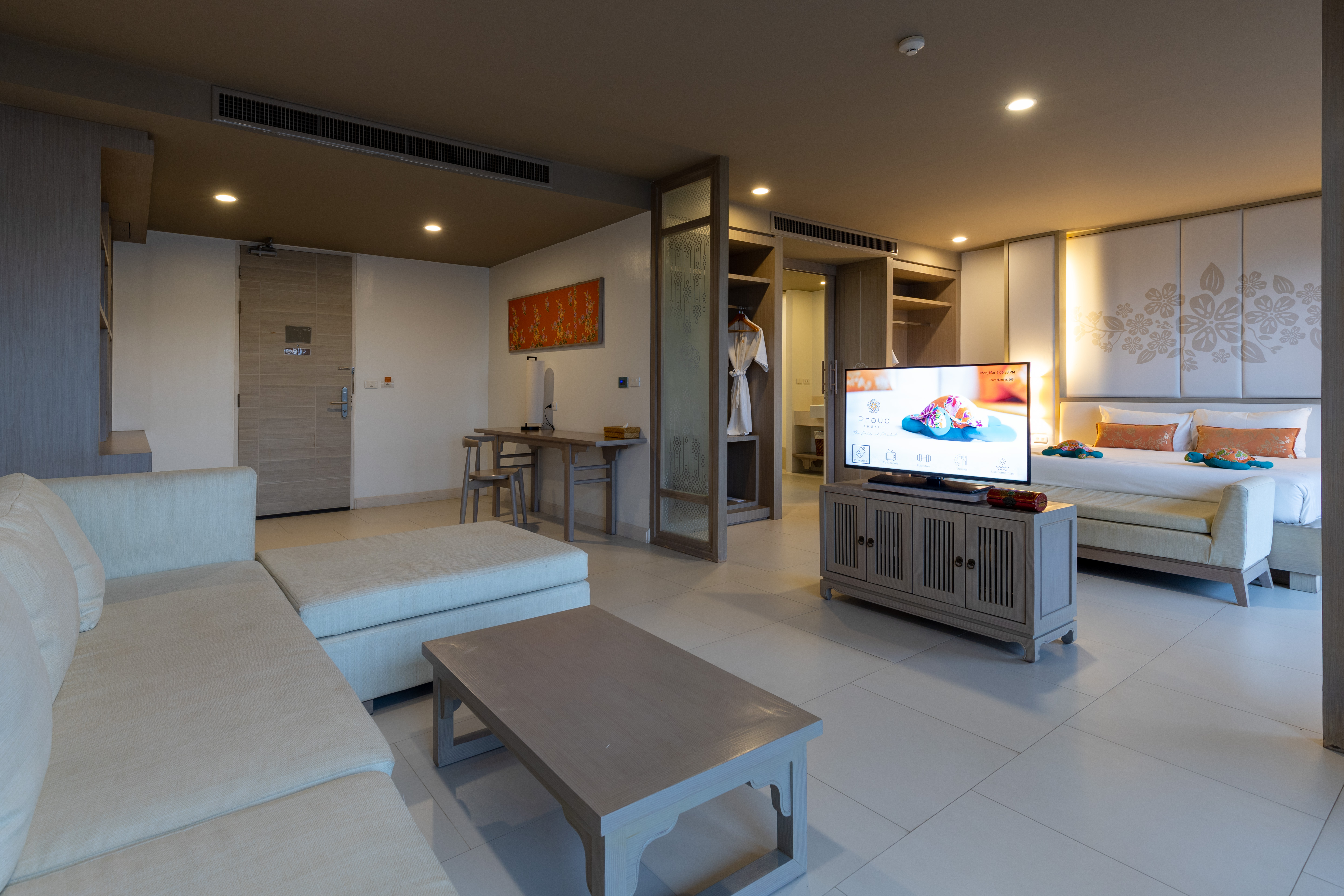 Junior Suite Superior Pool View