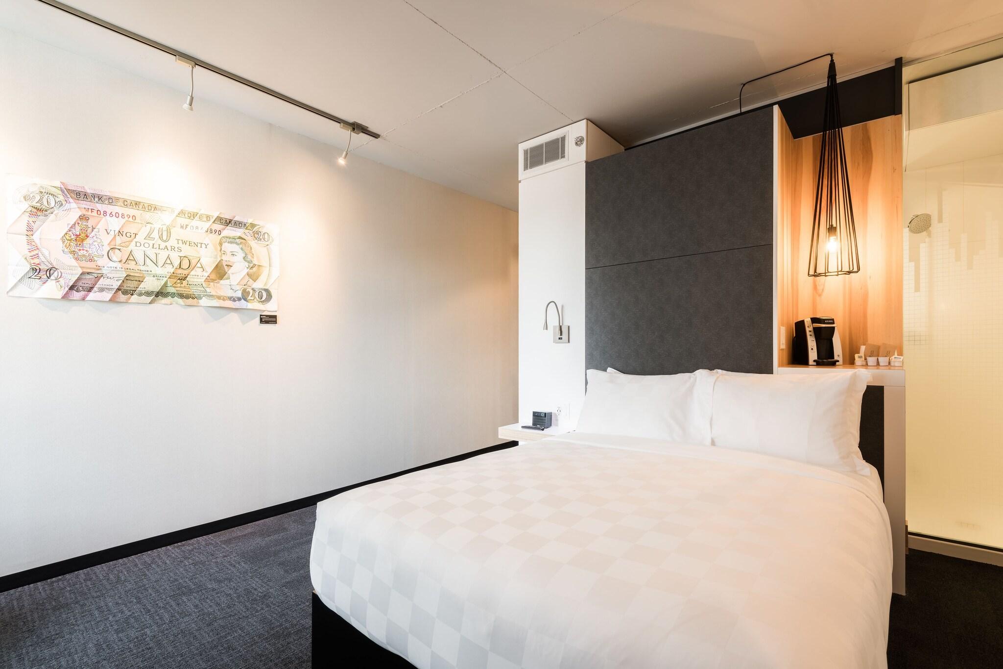 Double Classic Two Queen Beds