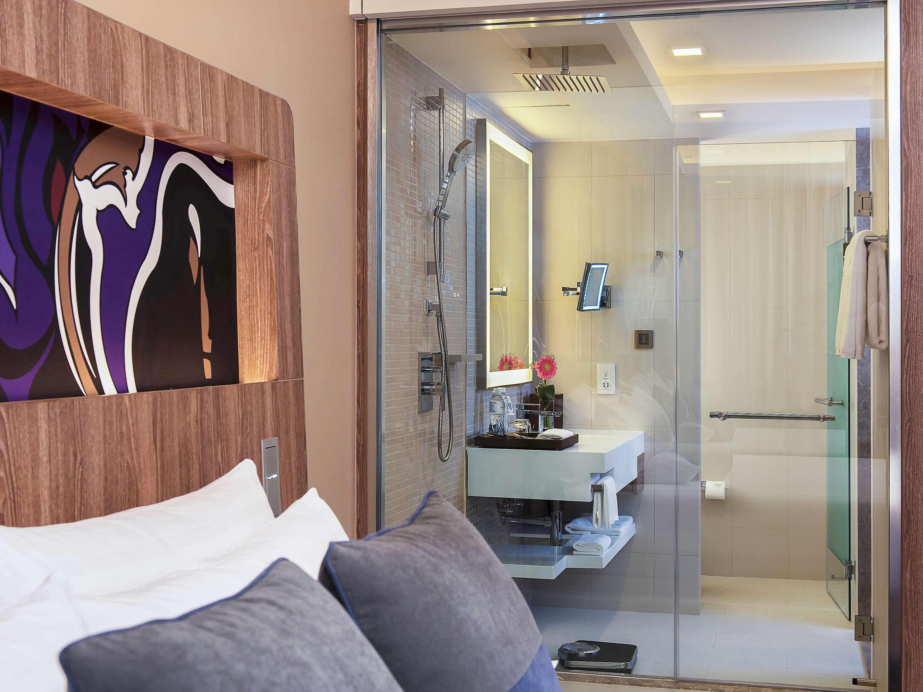 Double Executive King Bed