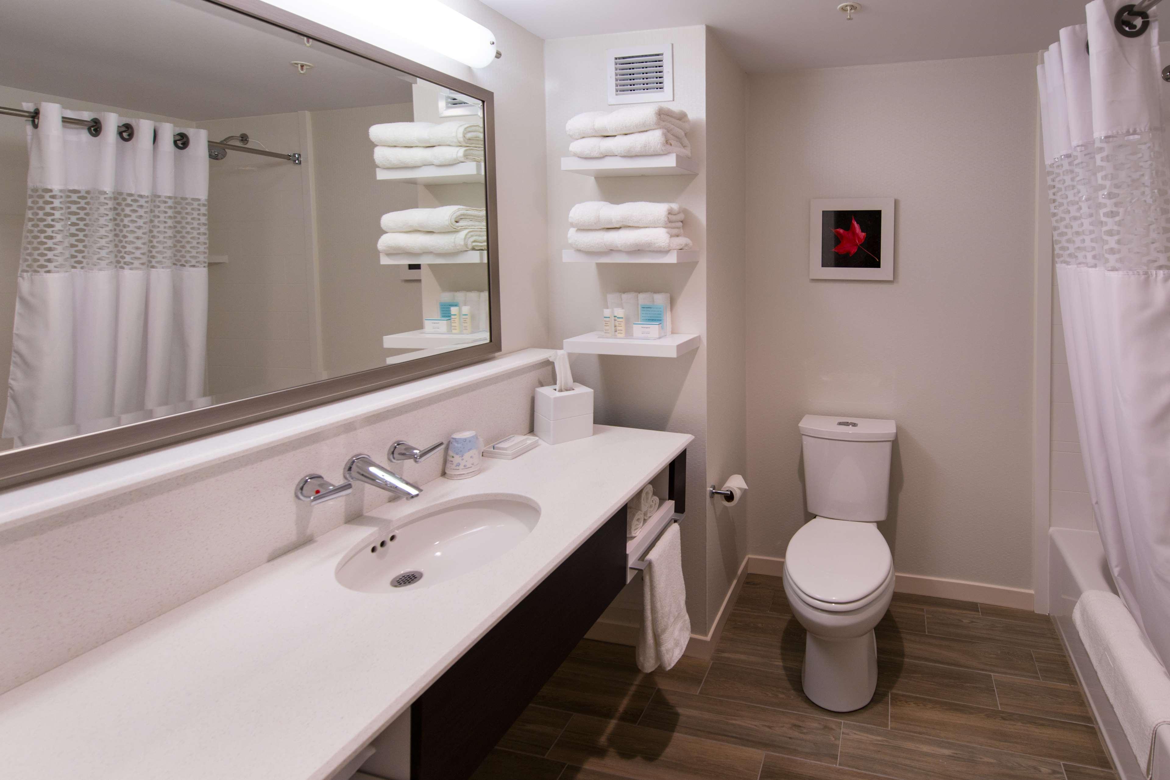 Double Two Queen Beds Non Smoking